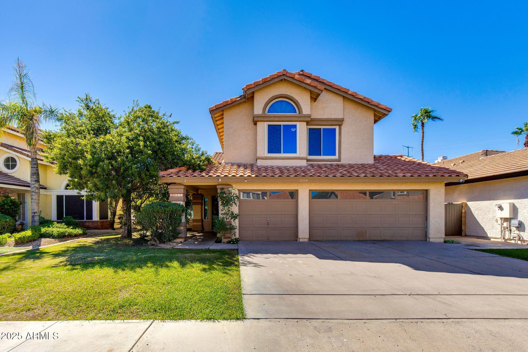 2119 E NEW BEDFORD Drive