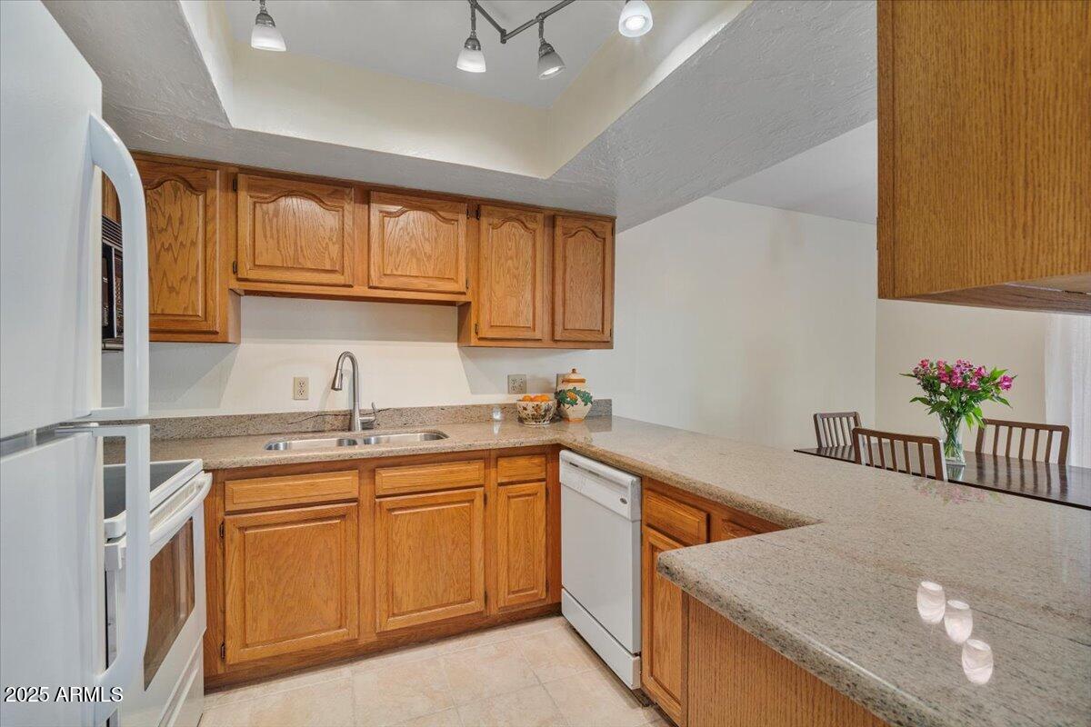 2959 N 68TH Place, 103