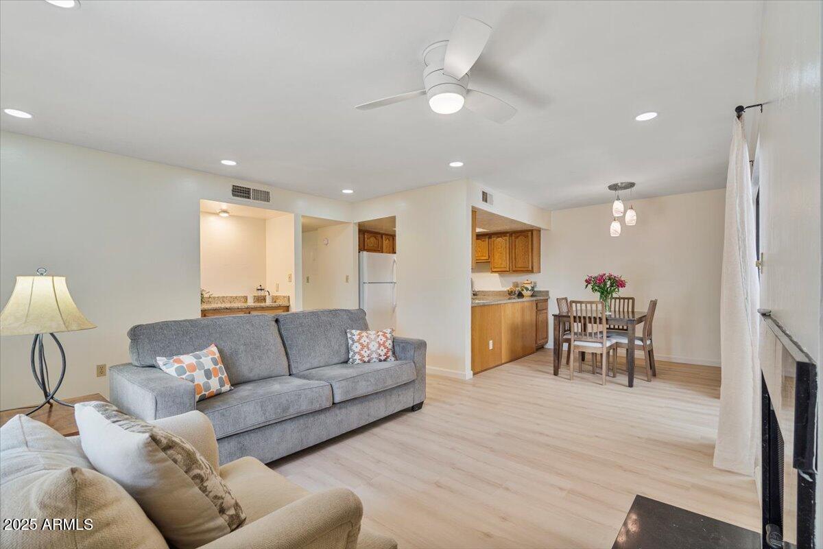 2959 N 68TH Place, 103