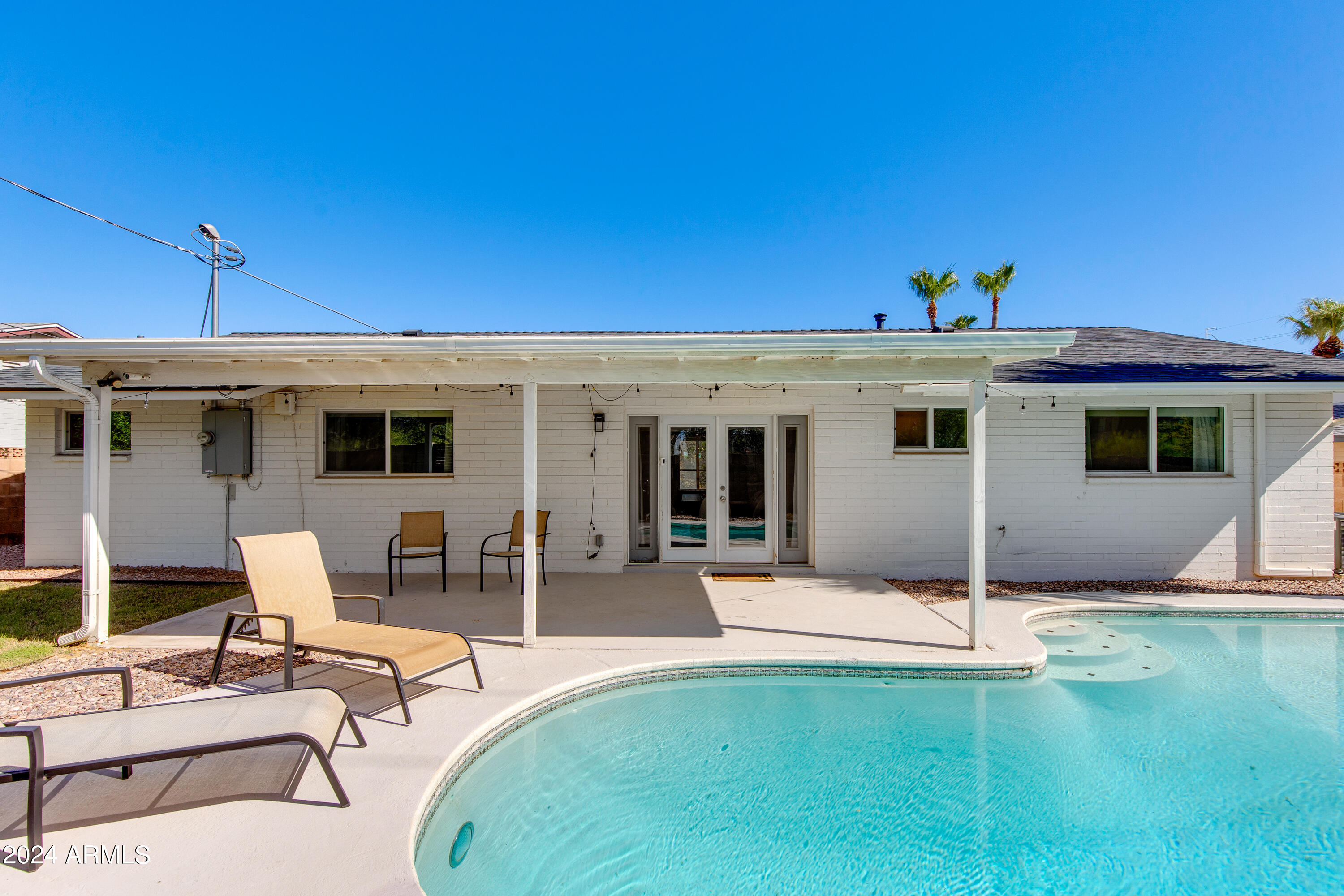 6537 E PALM Lane