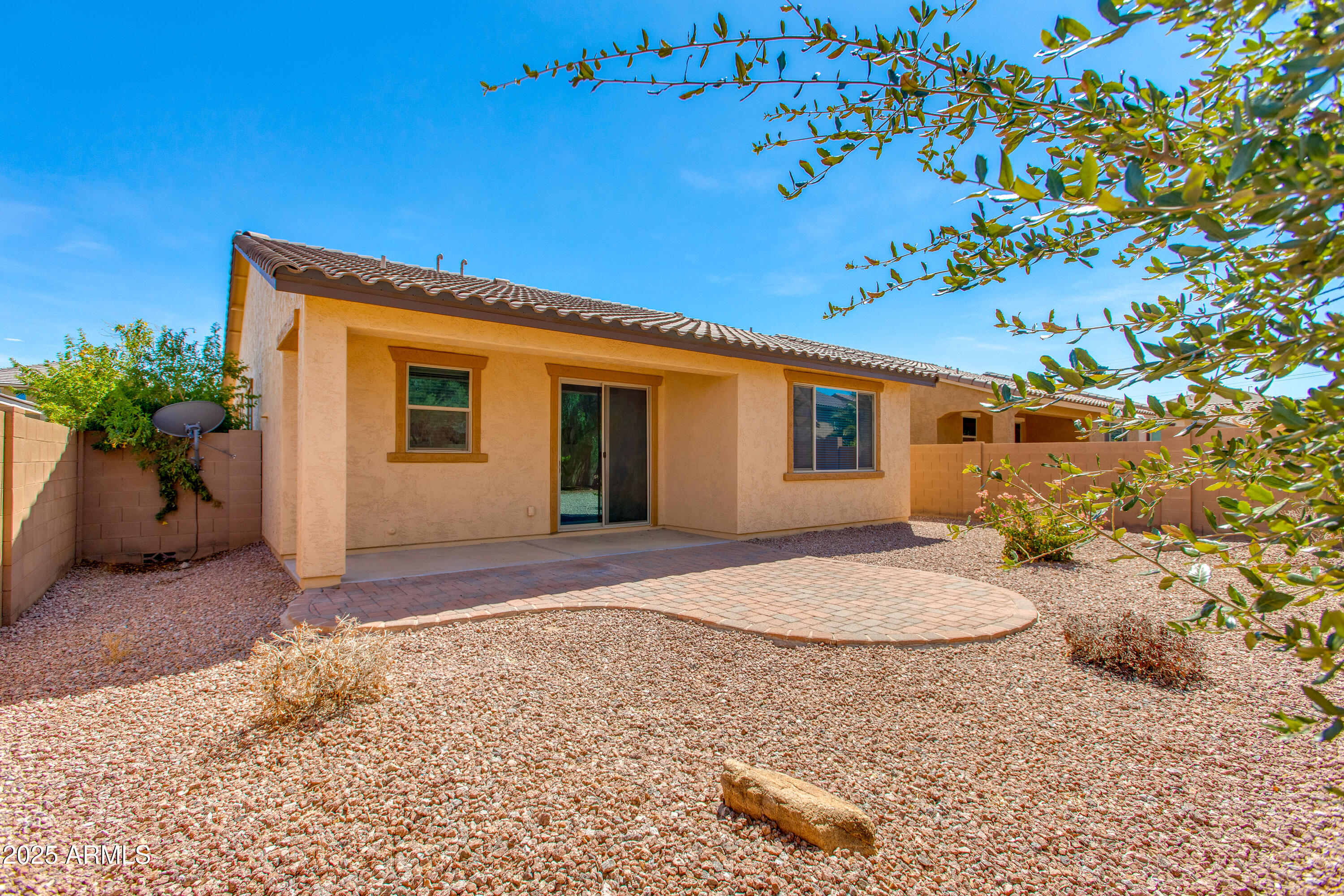 41288 W RIO BRAVO Drive