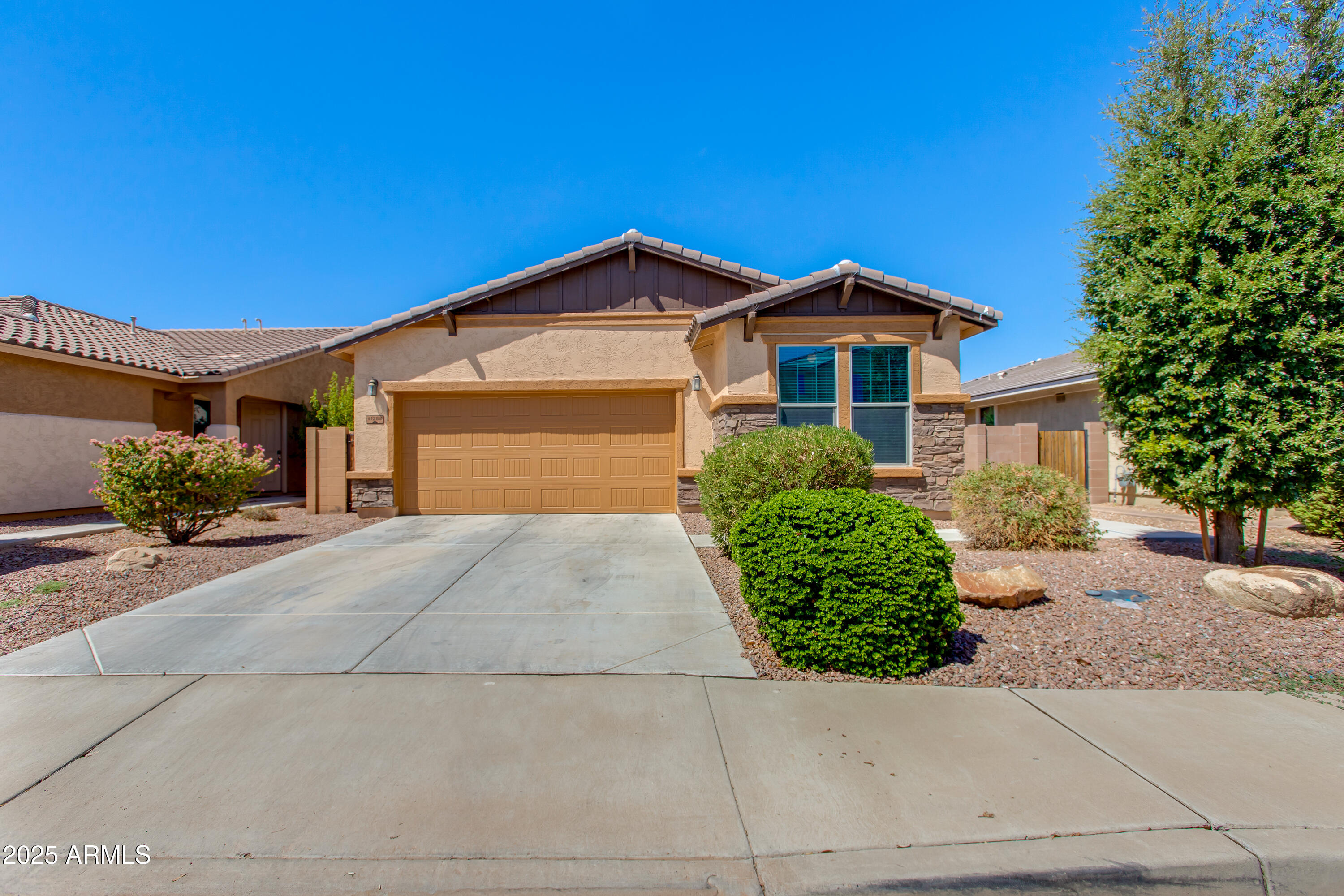 41288 W RIO BRAVO Drive