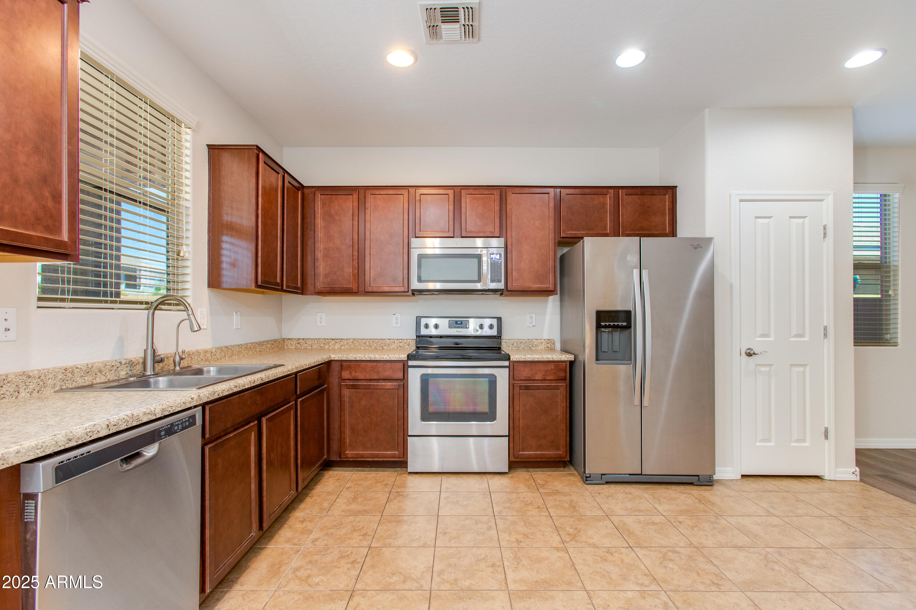 41288 W RIO BRAVO Drive