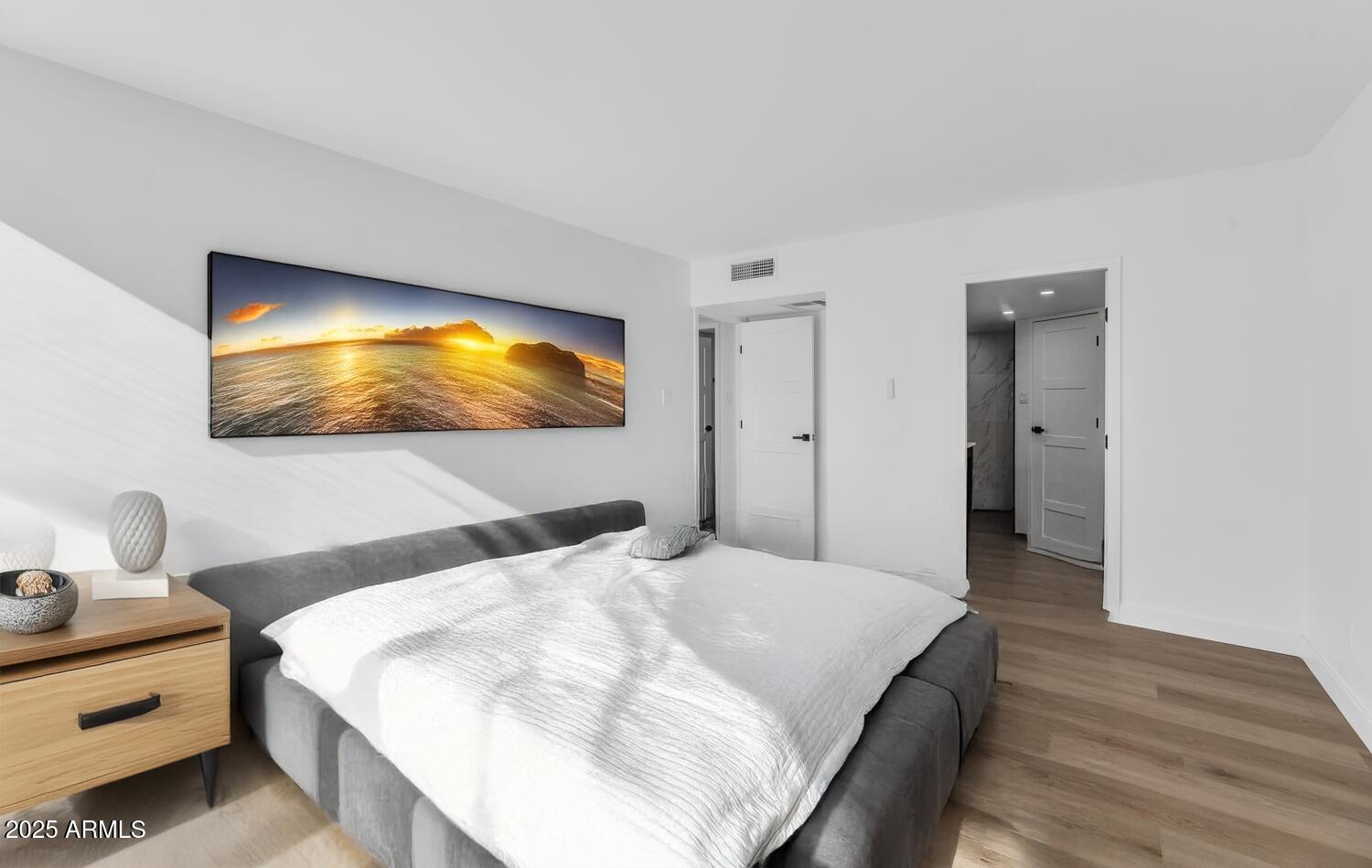 2323 N CENTRAL Avenue, 502