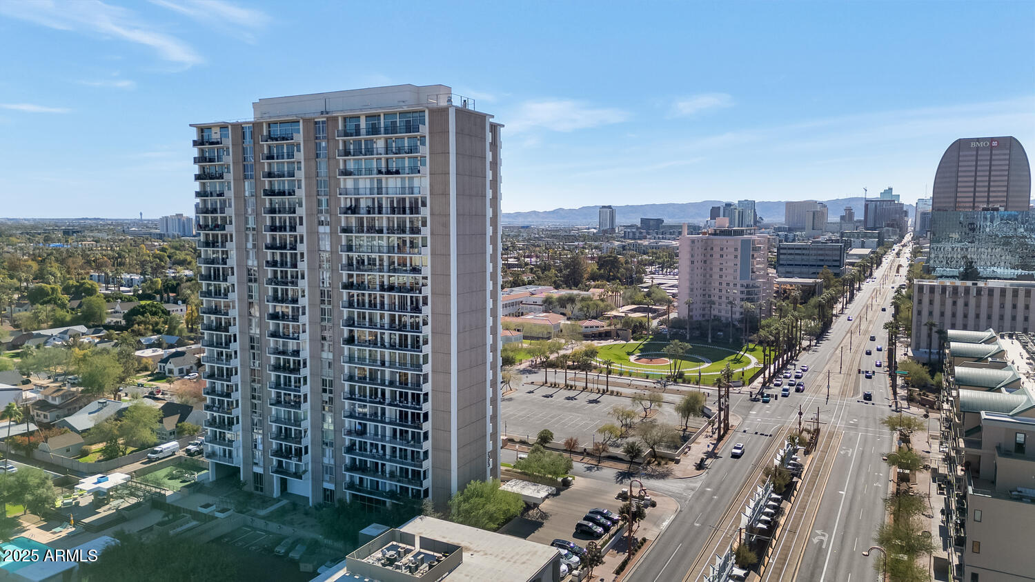 2323 N CENTRAL Avenue, 502