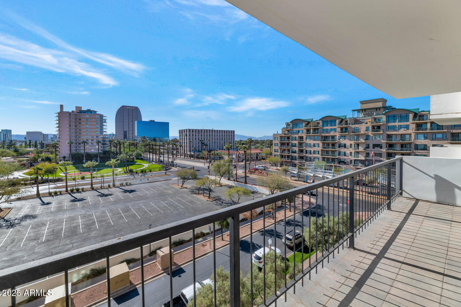 2323 N CENTRAL Avenue, 502