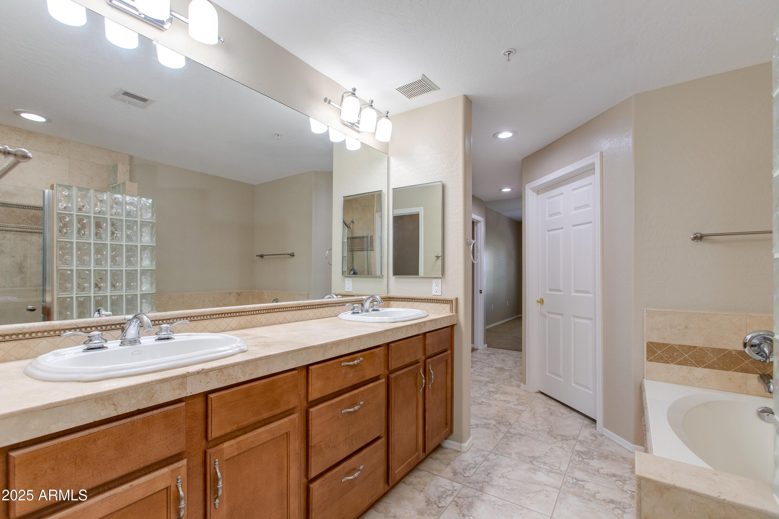 19700 N 76TH Street, 1188