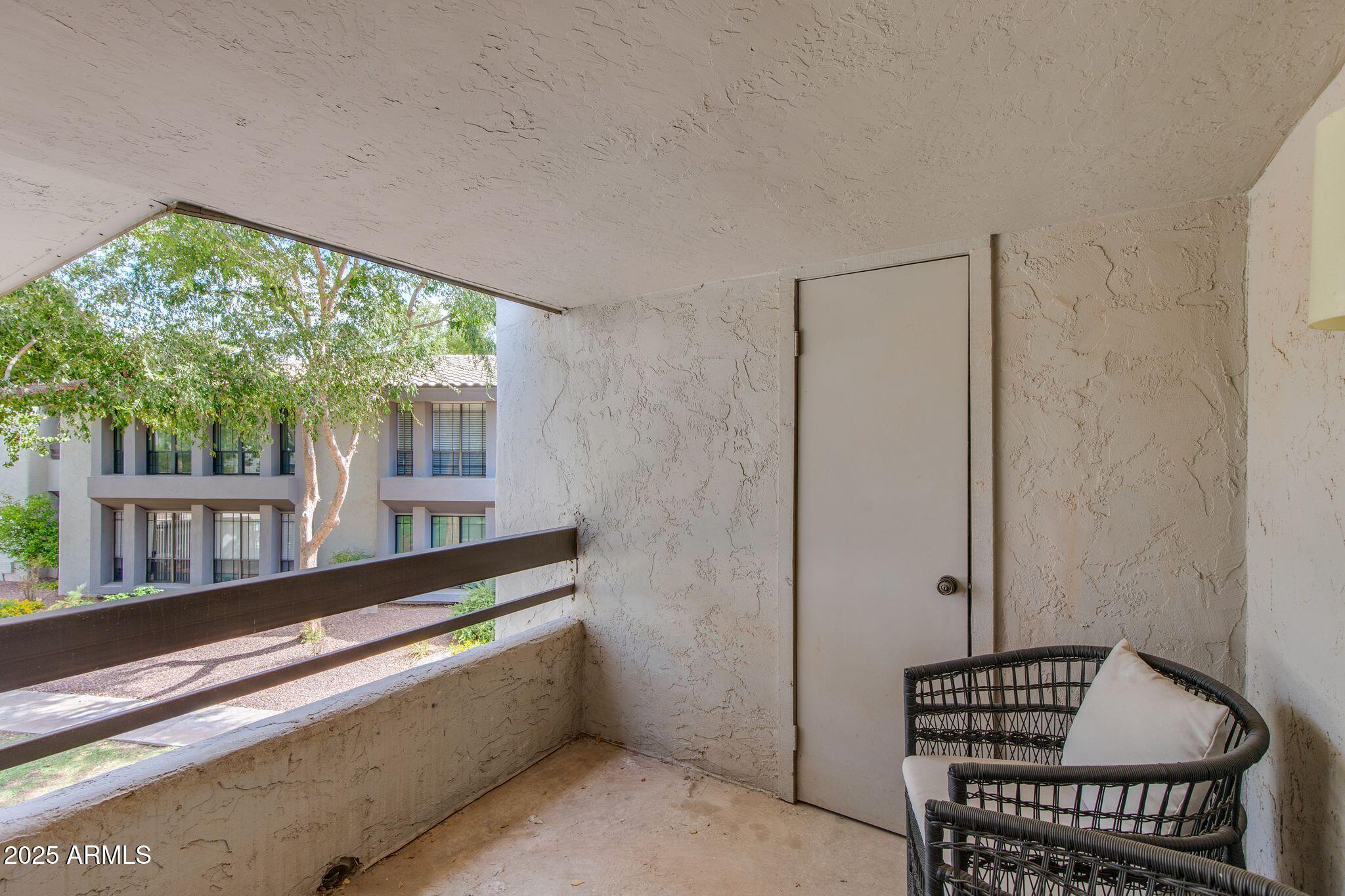 5219 N 24TH Street, 204