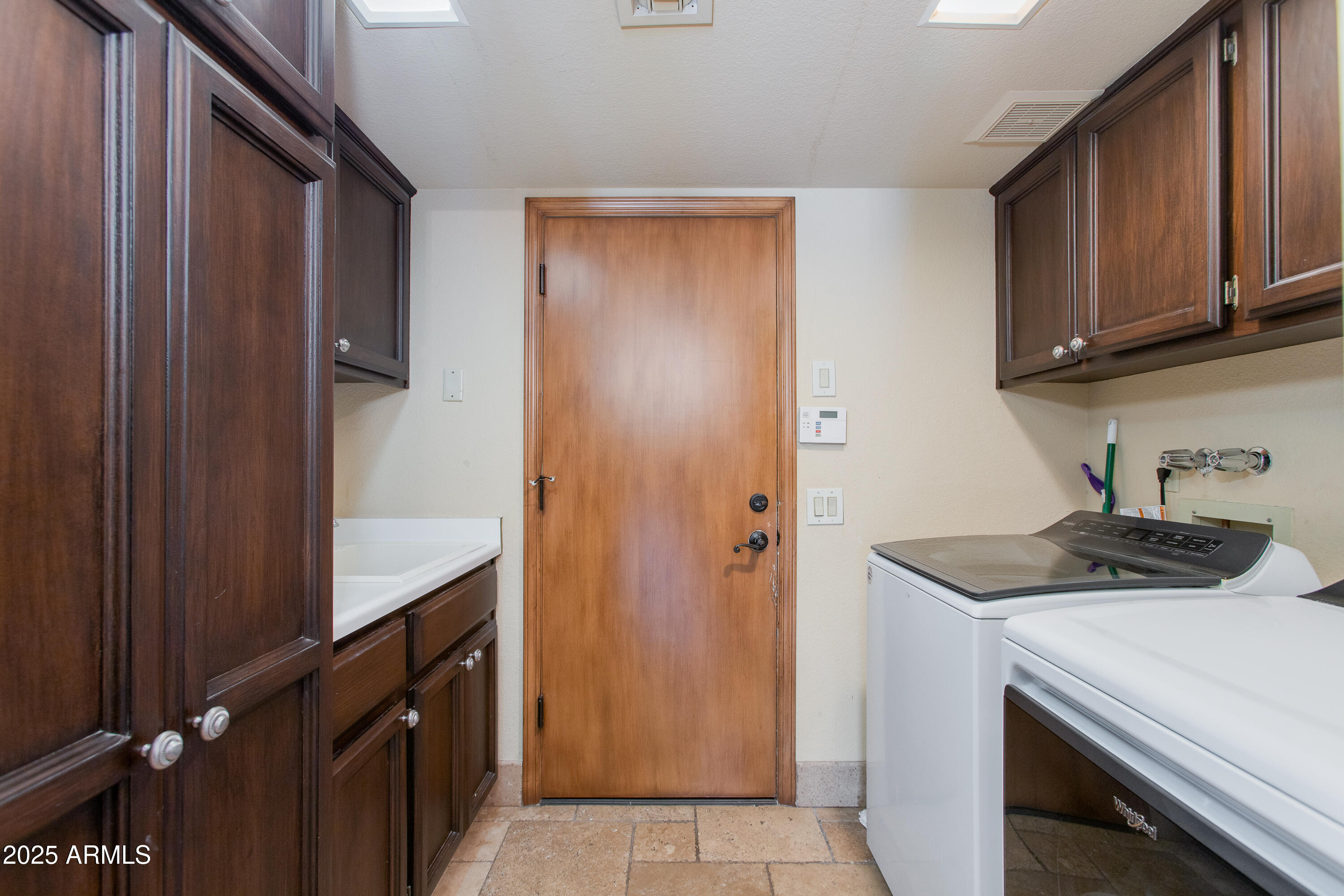 10645 E BELLA VISTA Drive