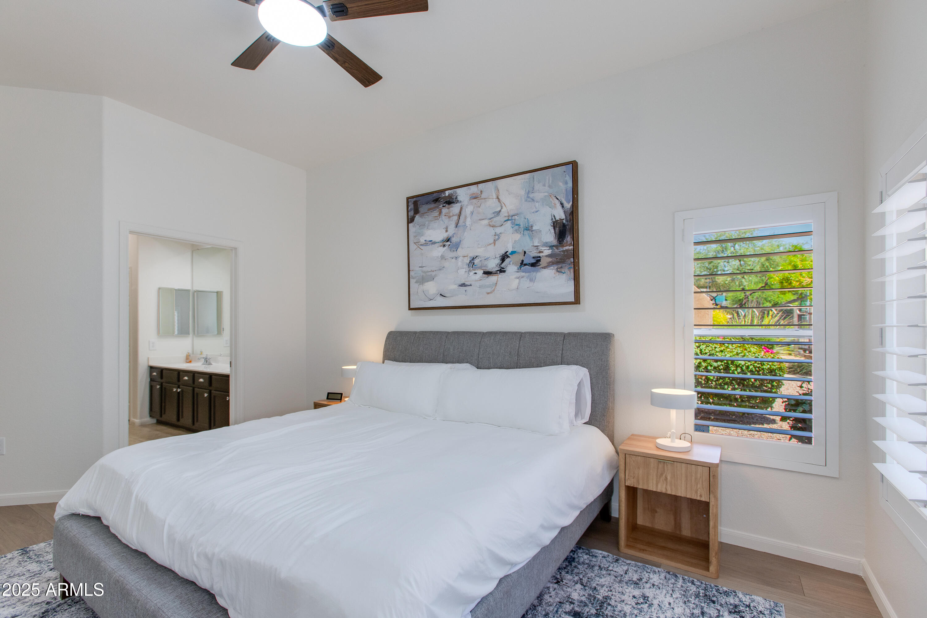 8245 E BELL Road, 102