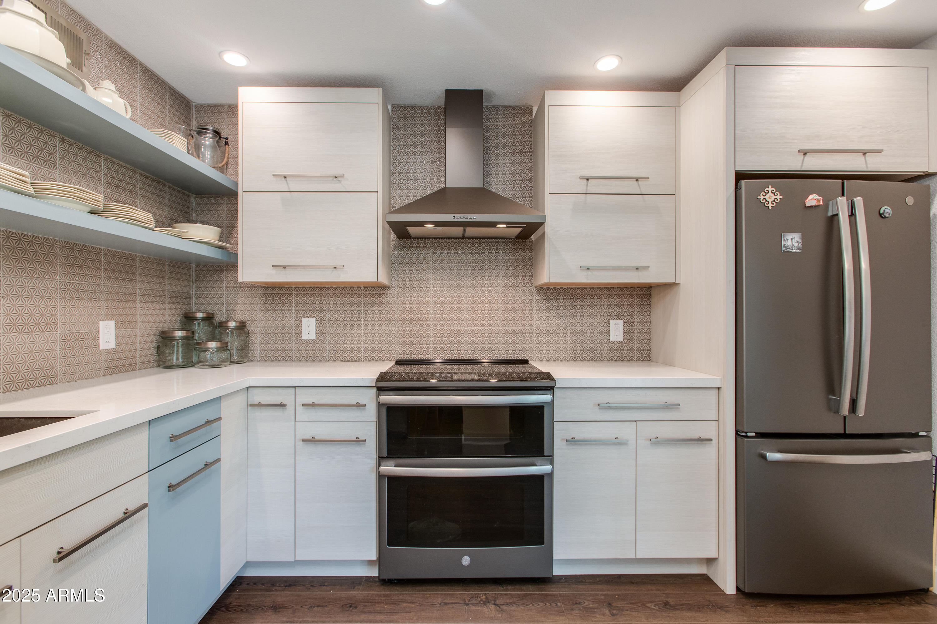 4201 E CAMELBACK Road, 34