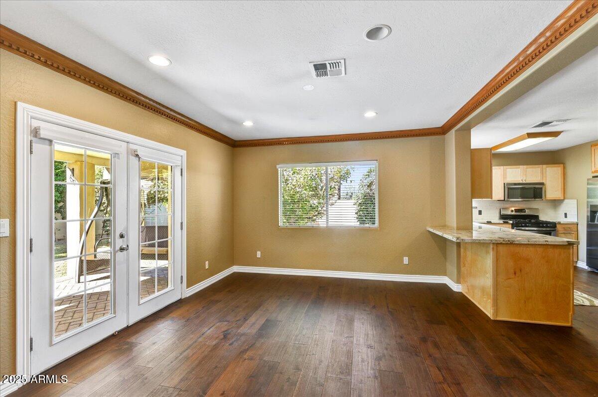 4015 E CHEERY LYNN Road