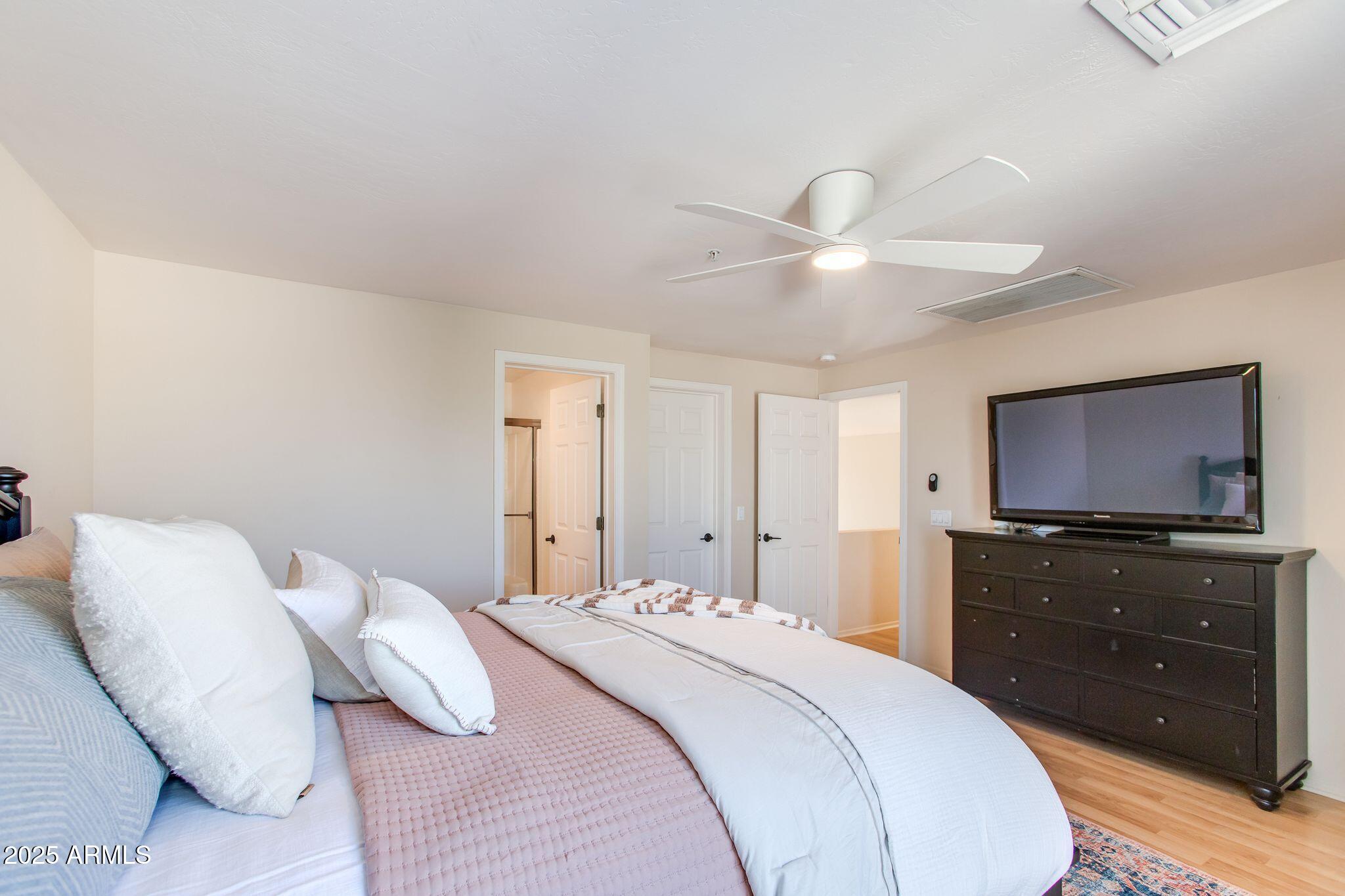 2647 N MILLER Road, 12