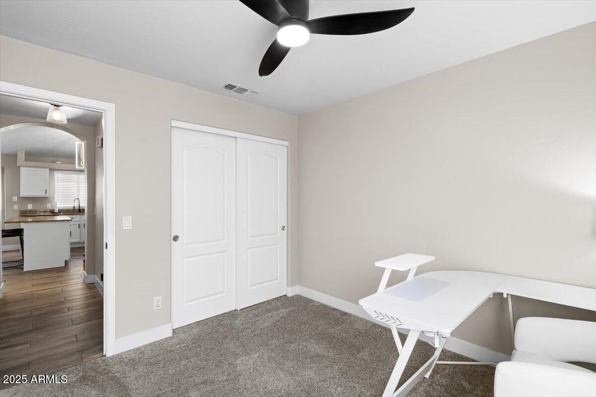 110 W ROSEMONTE Drive