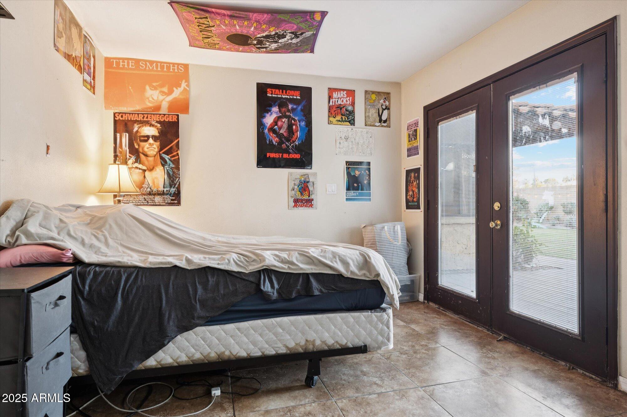 105 E CLAREMONT Street