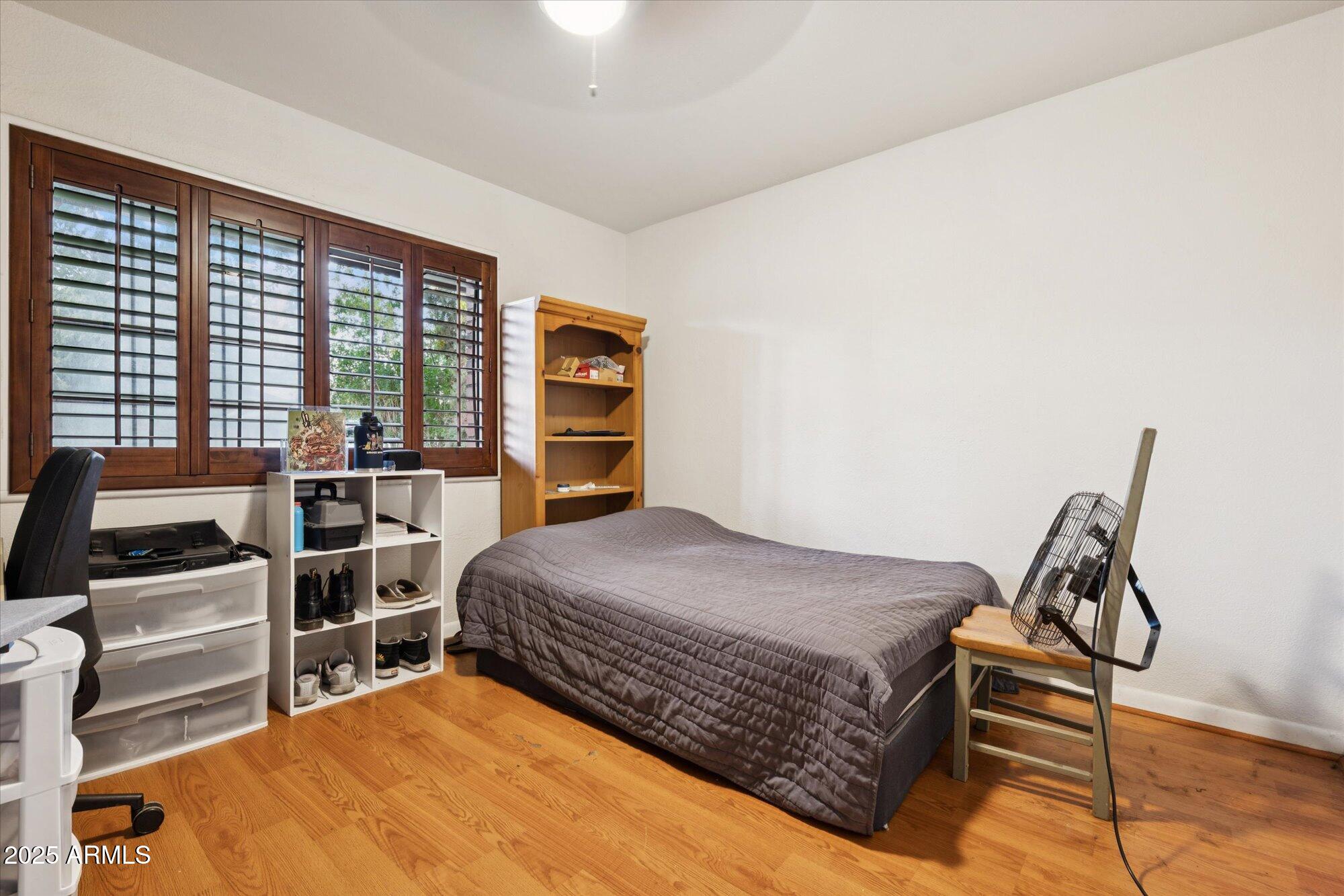 105 E CLAREMONT Street