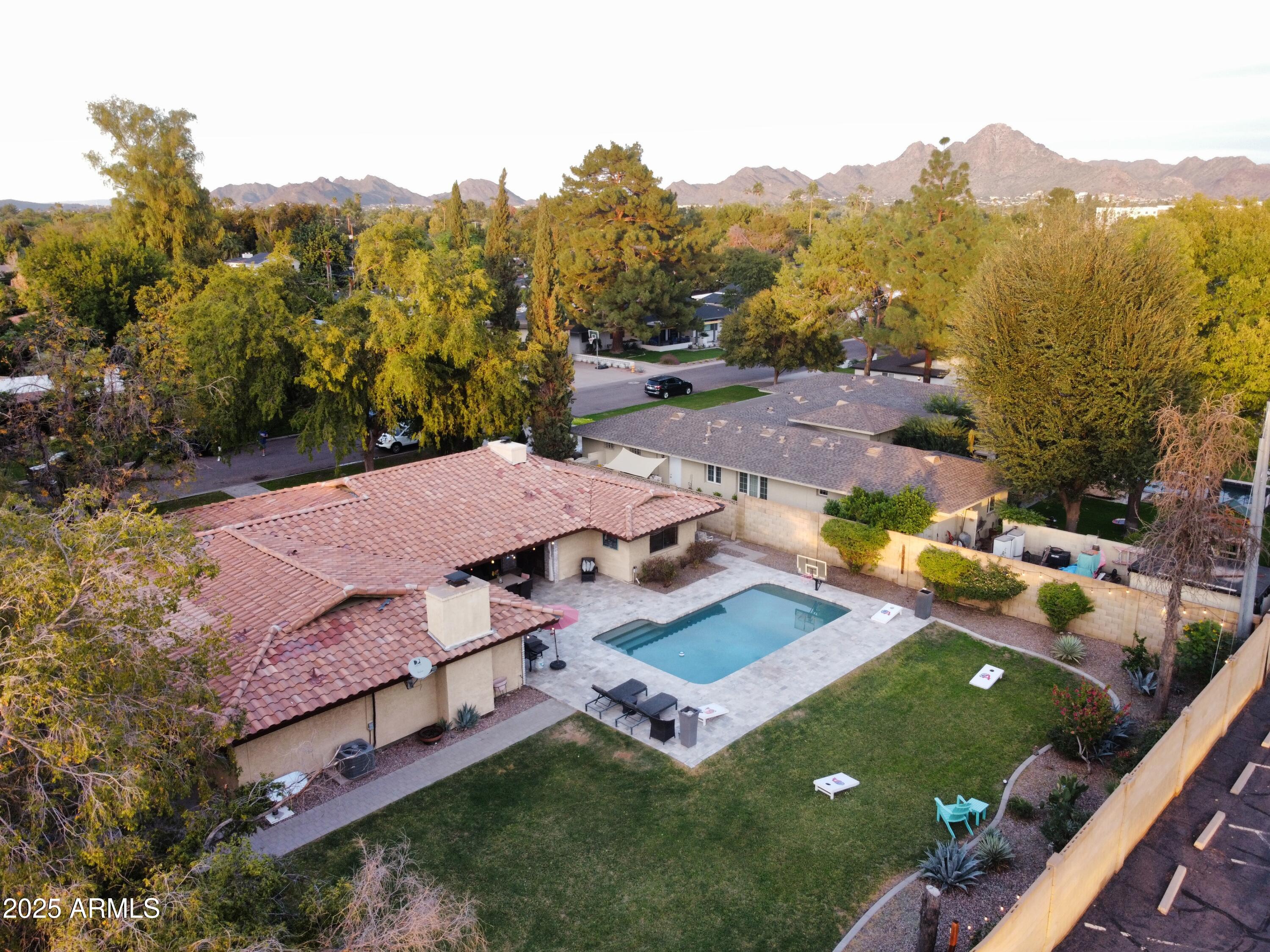 105 E CLAREMONT Street