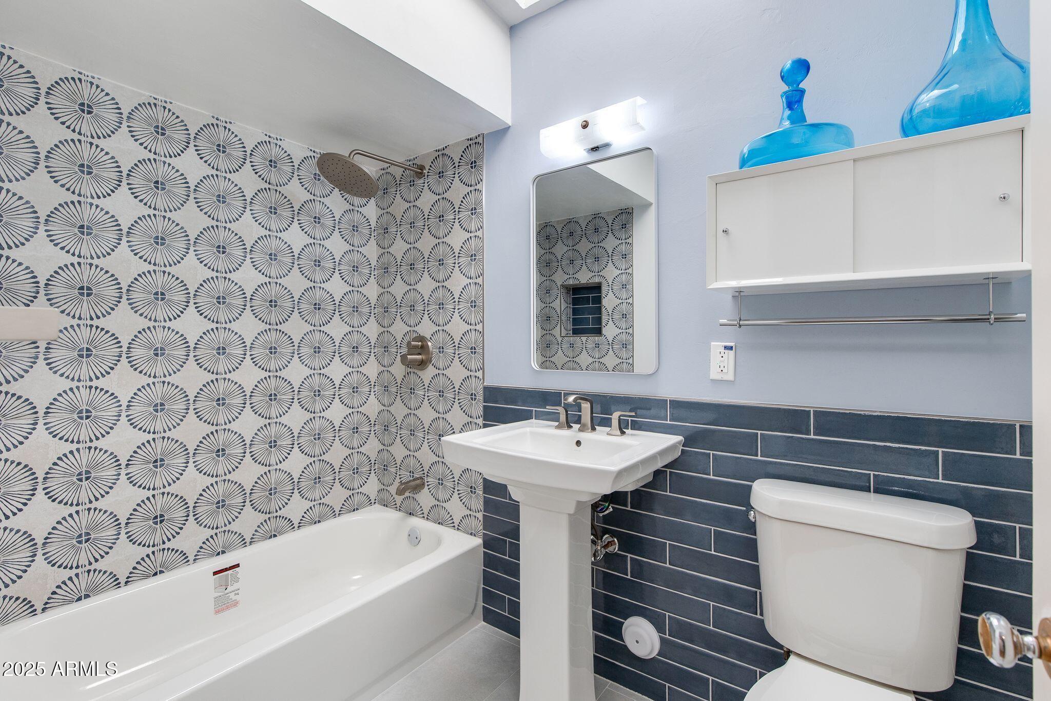 421 N EVERGREEN Street