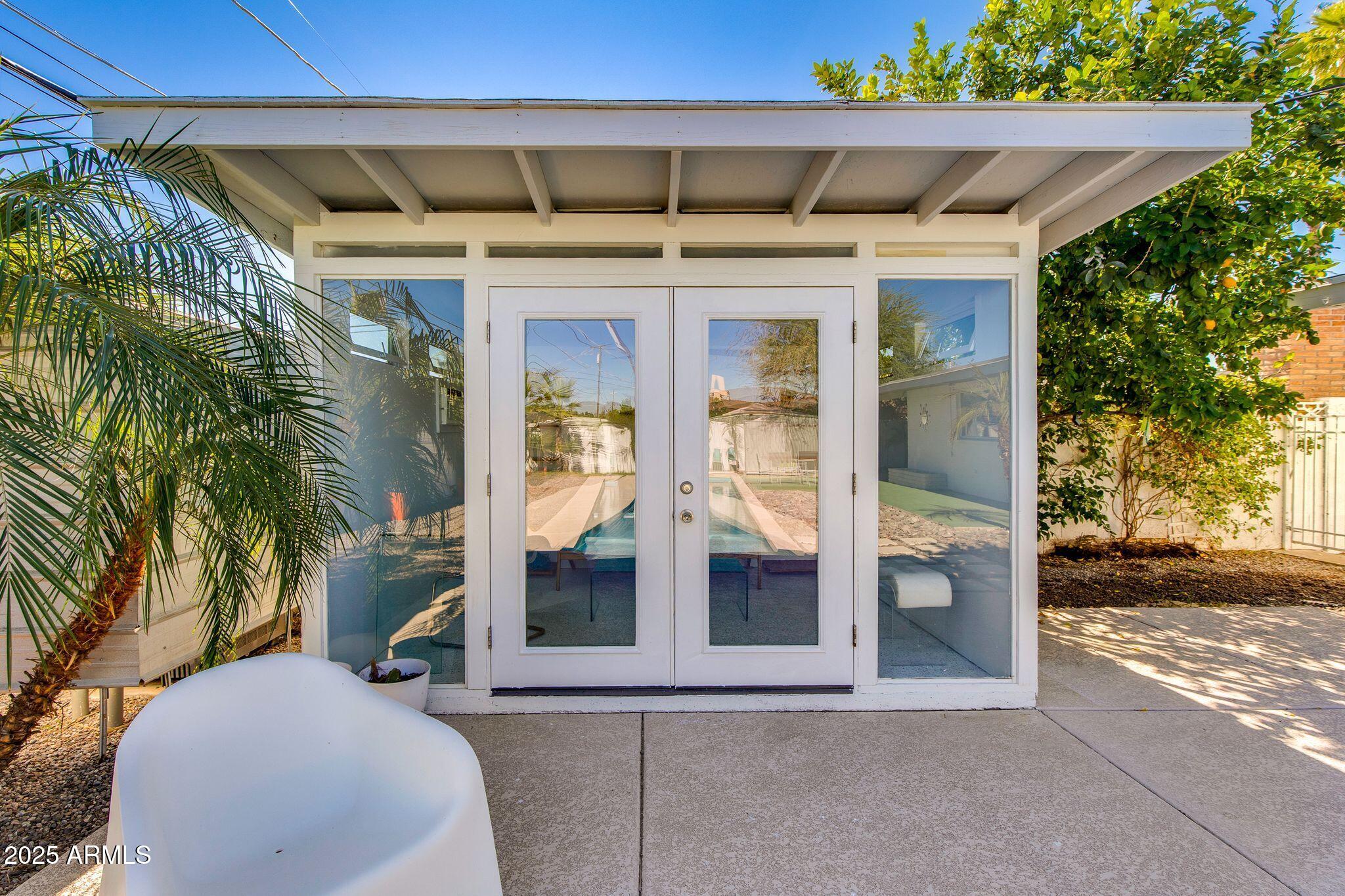 421 N EVERGREEN Street