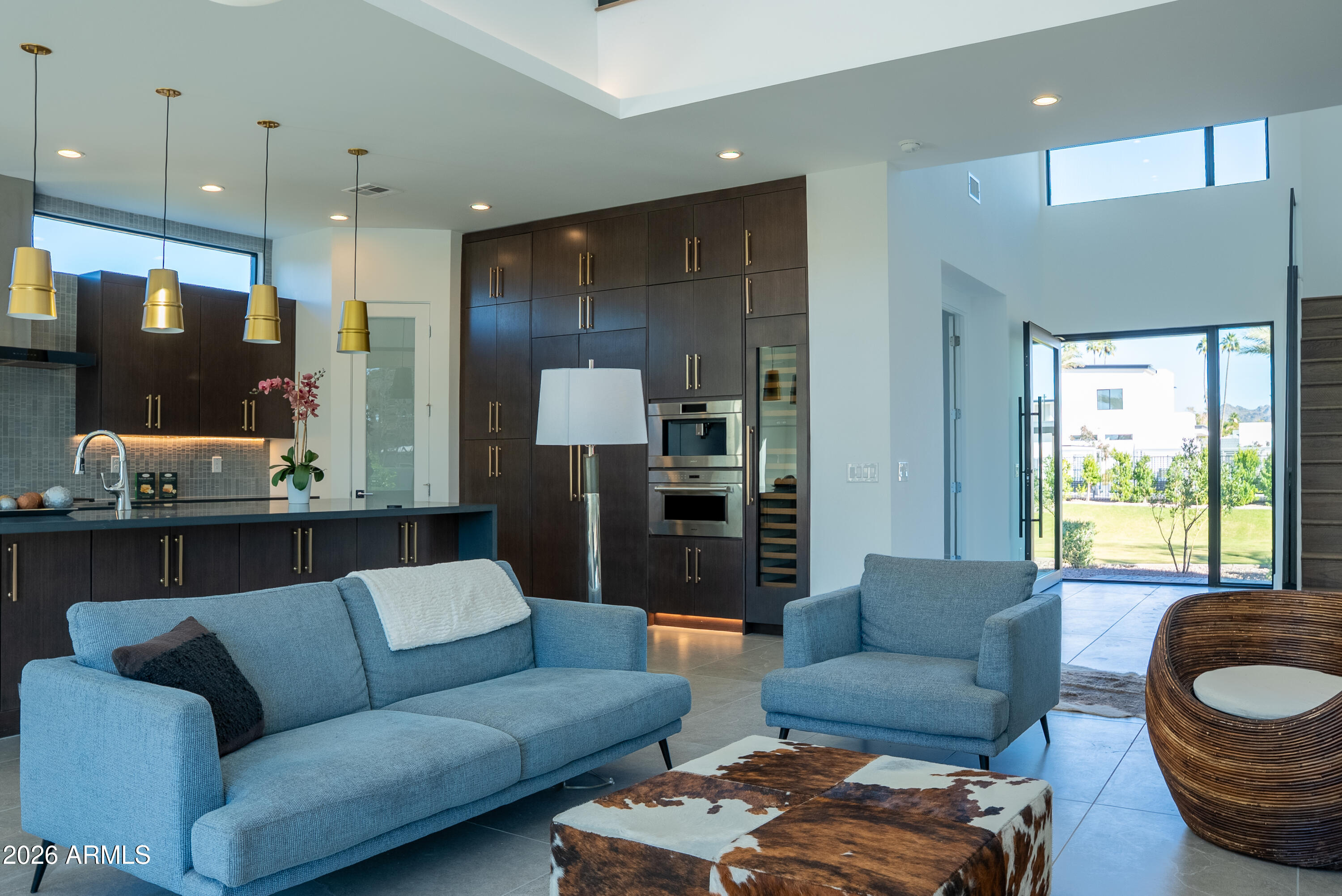 100 W NORTHERN Avenue 15