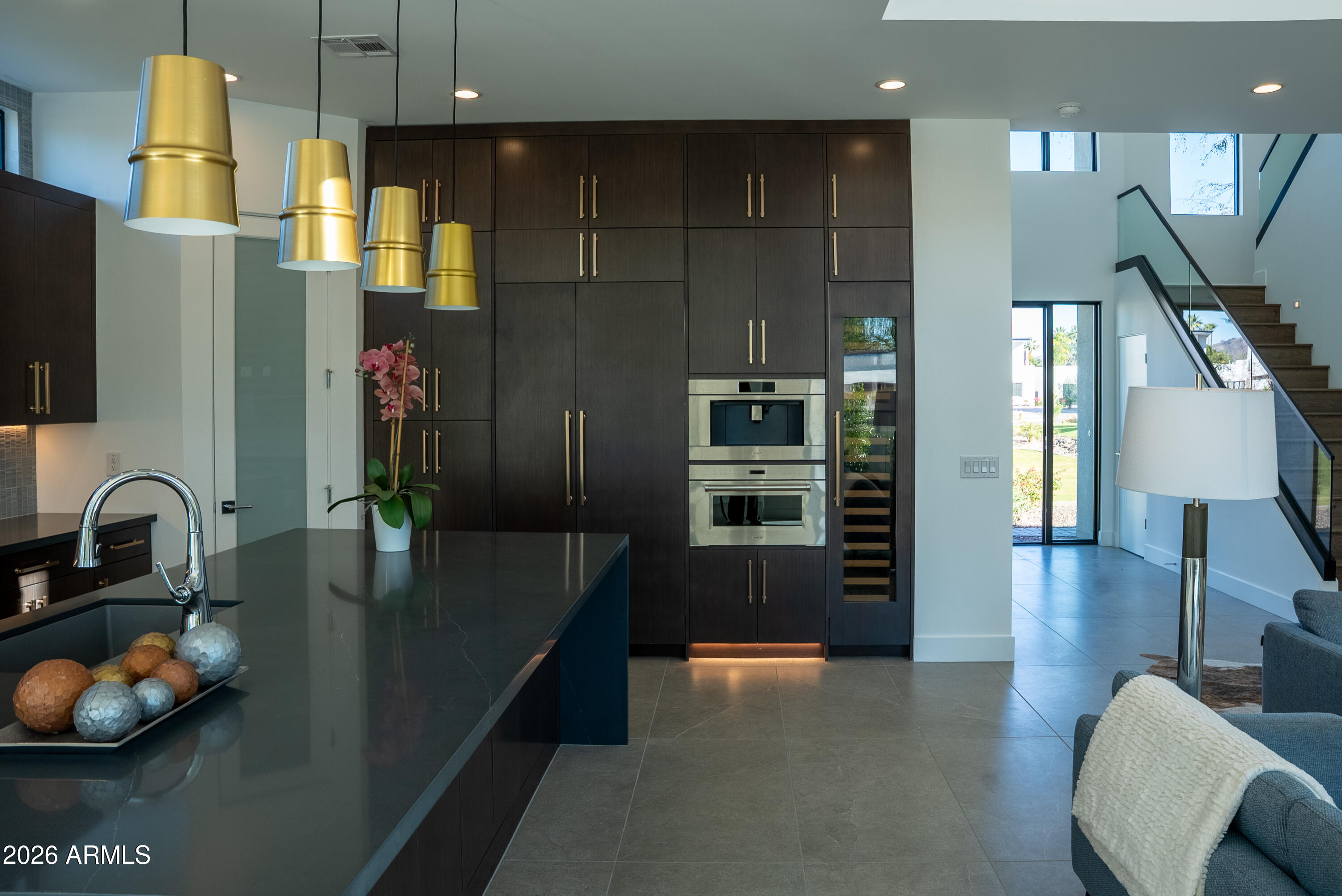 100 W NORTHERN Avenue 15