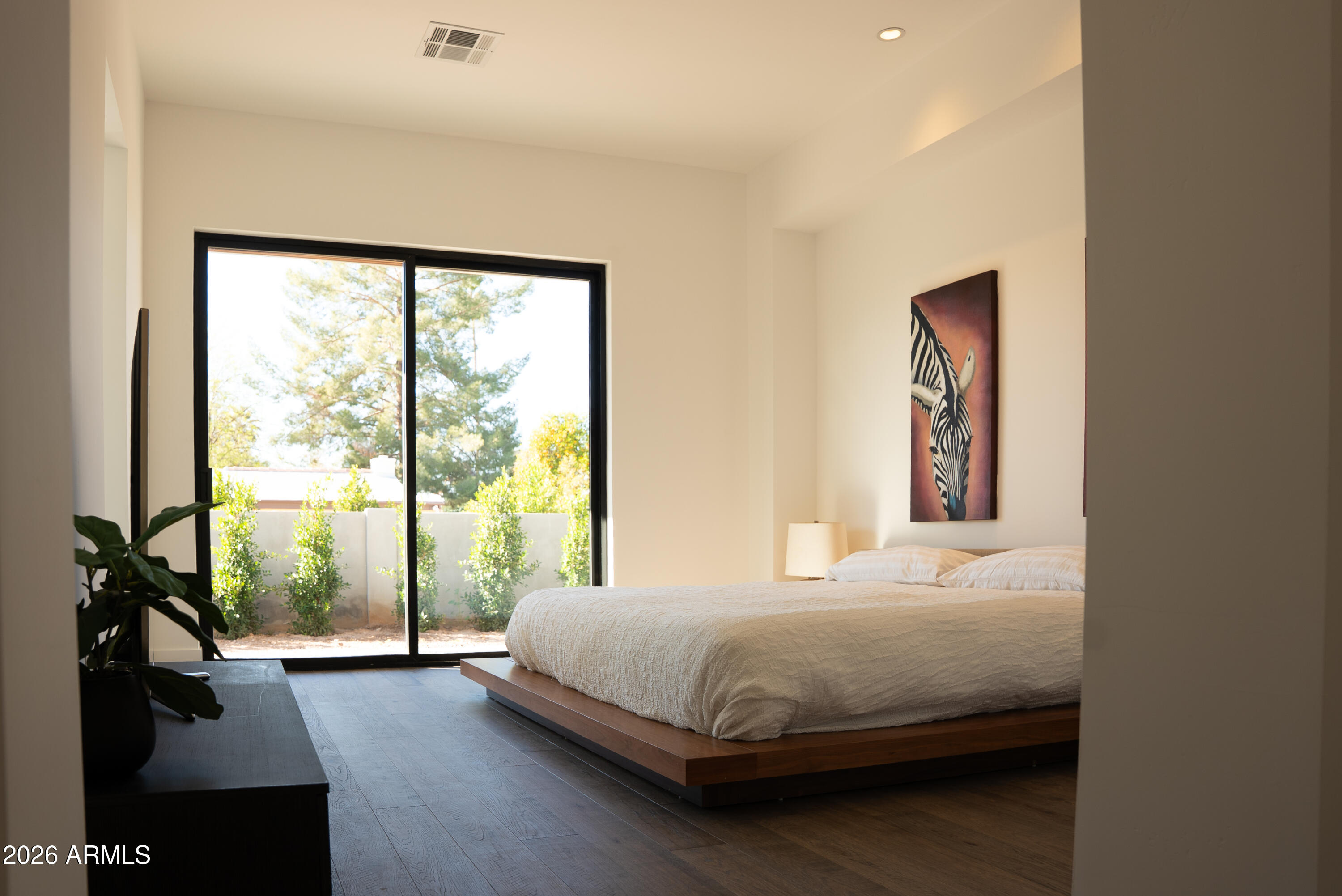 100 W NORTHERN Avenue 15