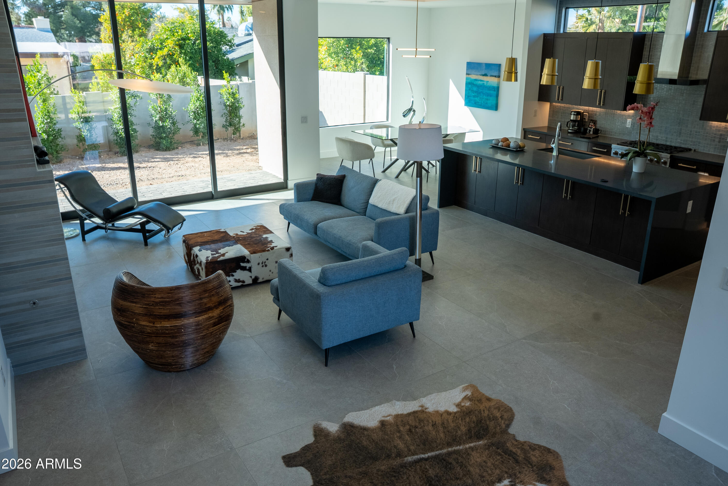 100 W NORTHERN Avenue 15