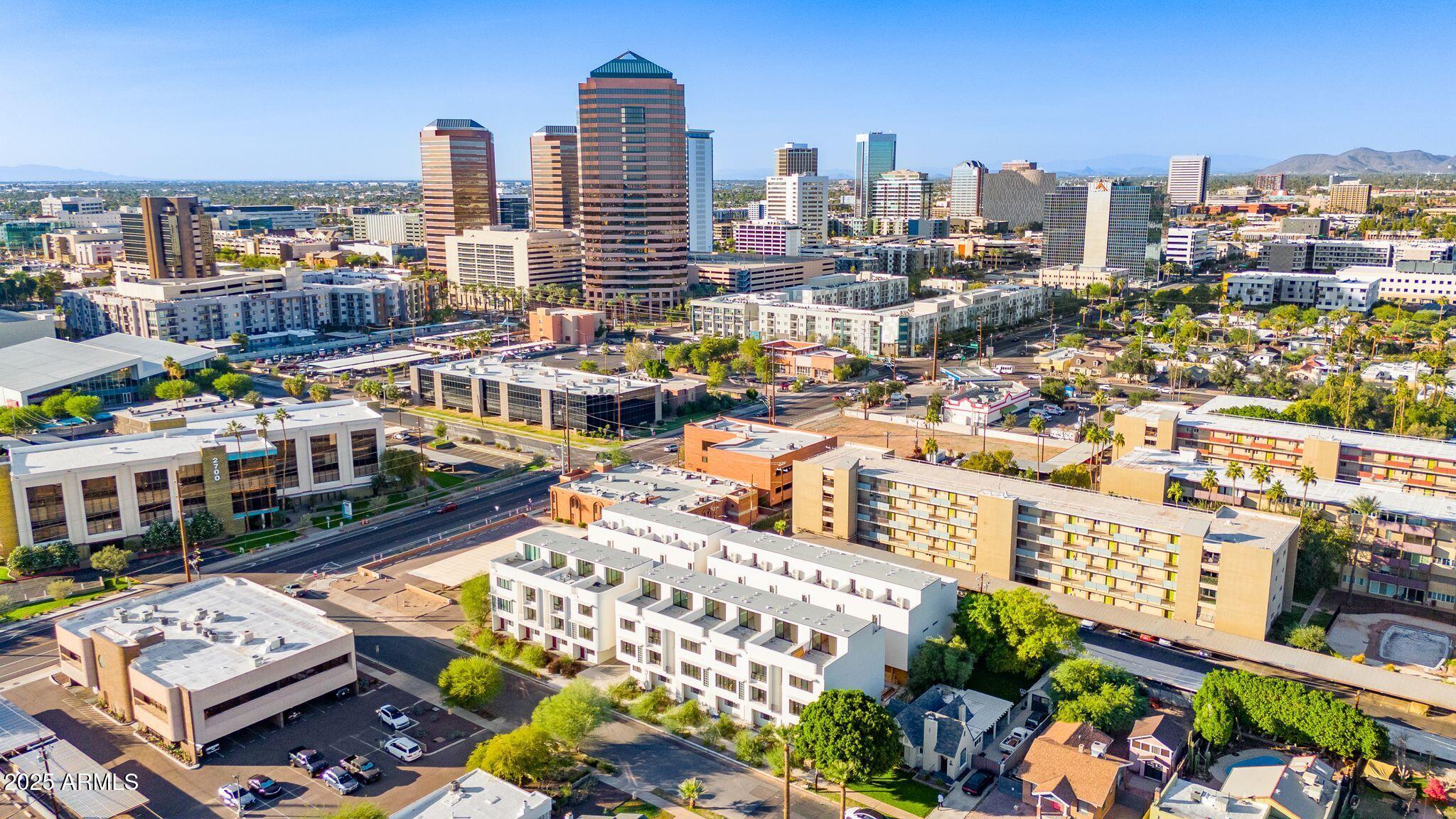 312 E WINDSOR Avenue 13