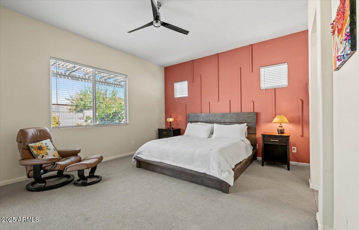 18562 W Thistle Landing Drive