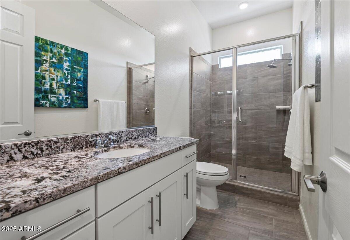 18562 W Thistle Landing Drive