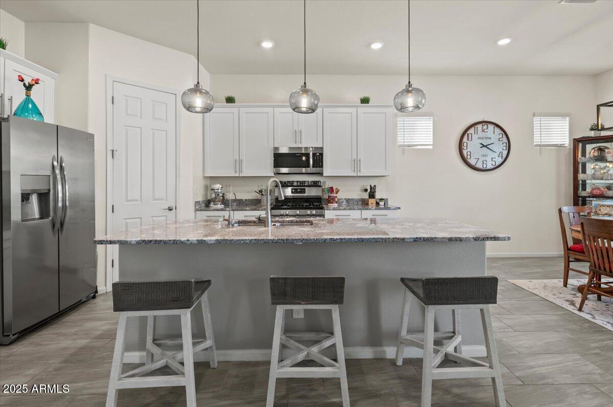 18562 W Thistle Landing Drive