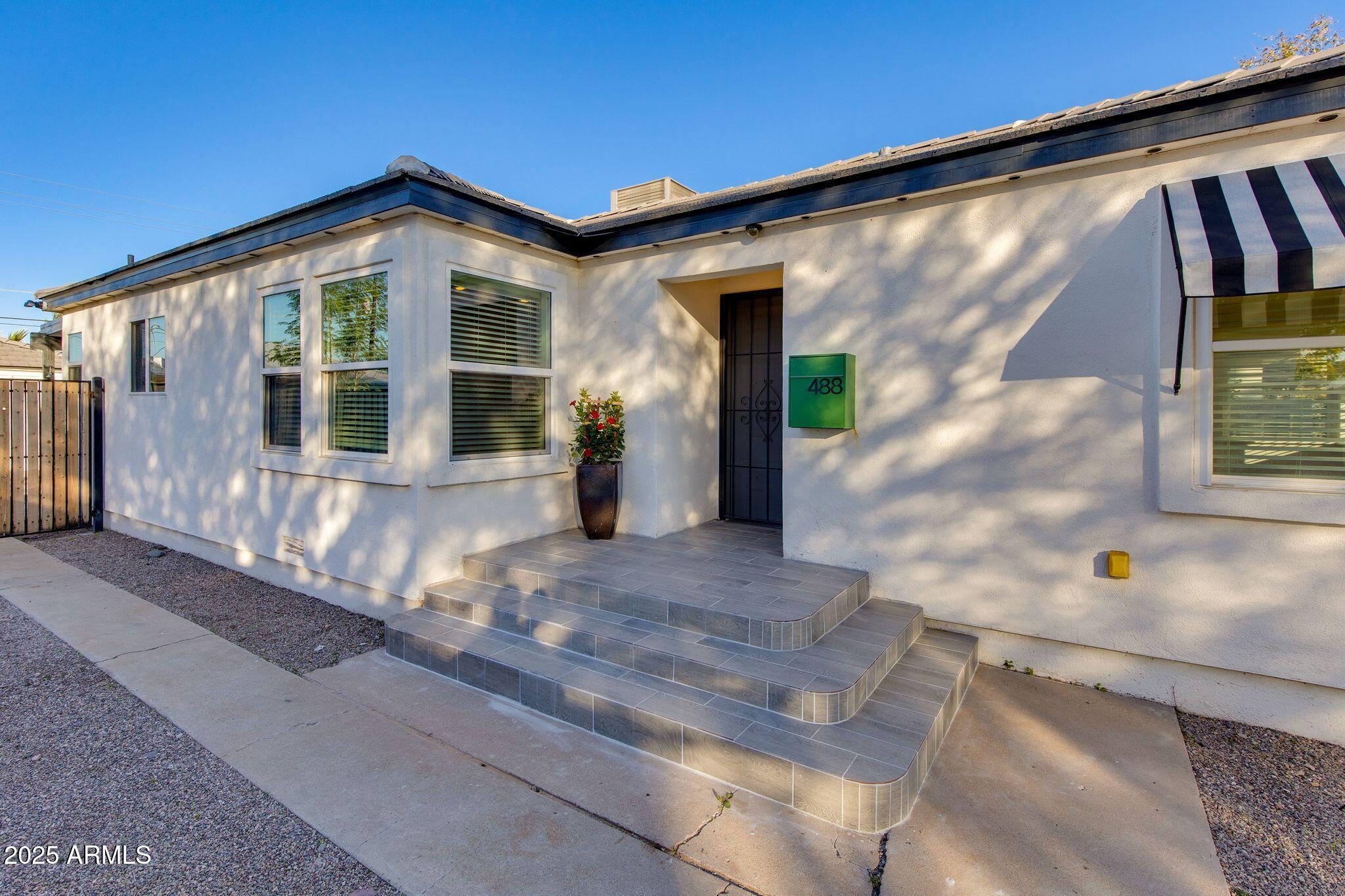 488 N WASHINGTON Street