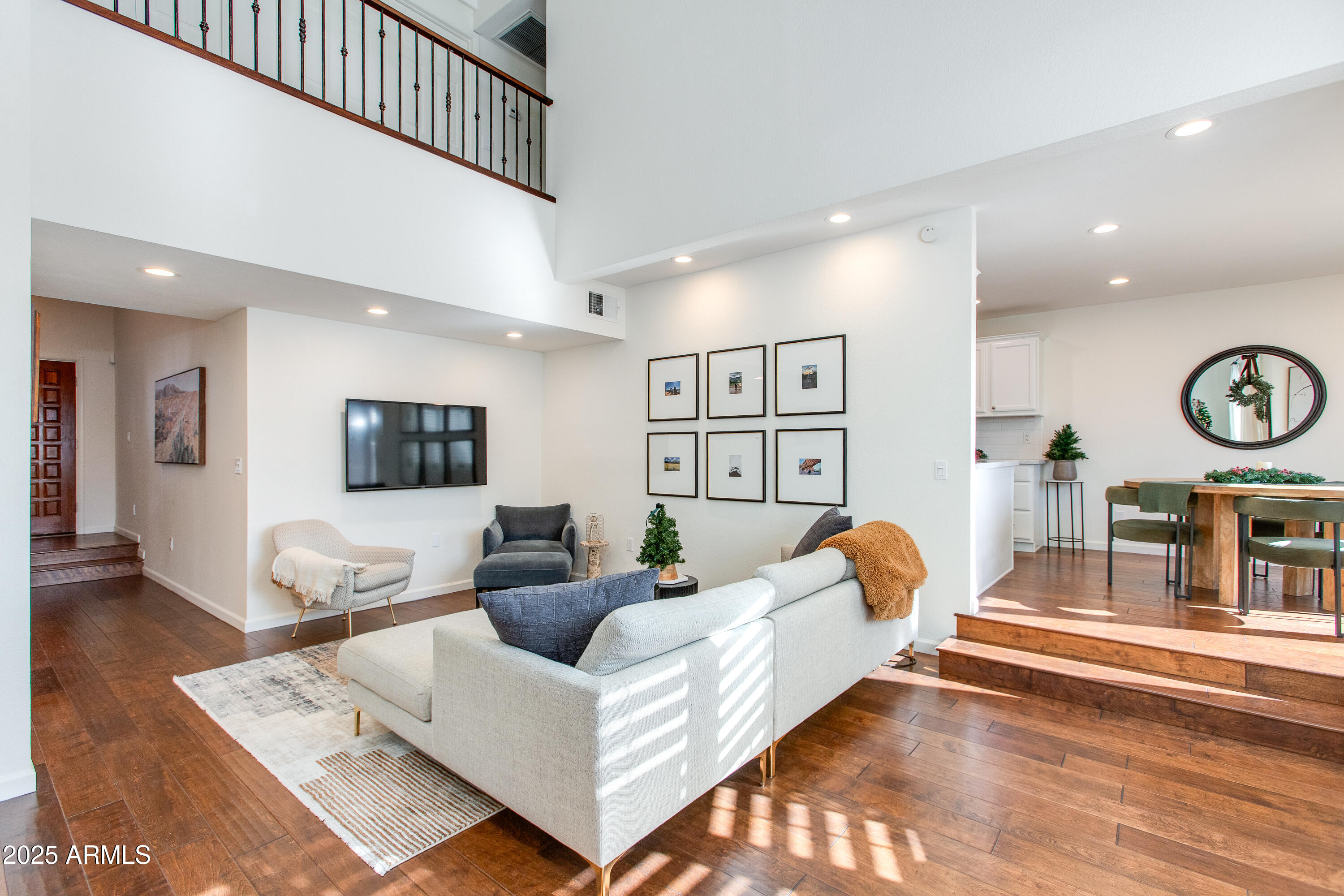 10 W GEORGIA Avenue 6