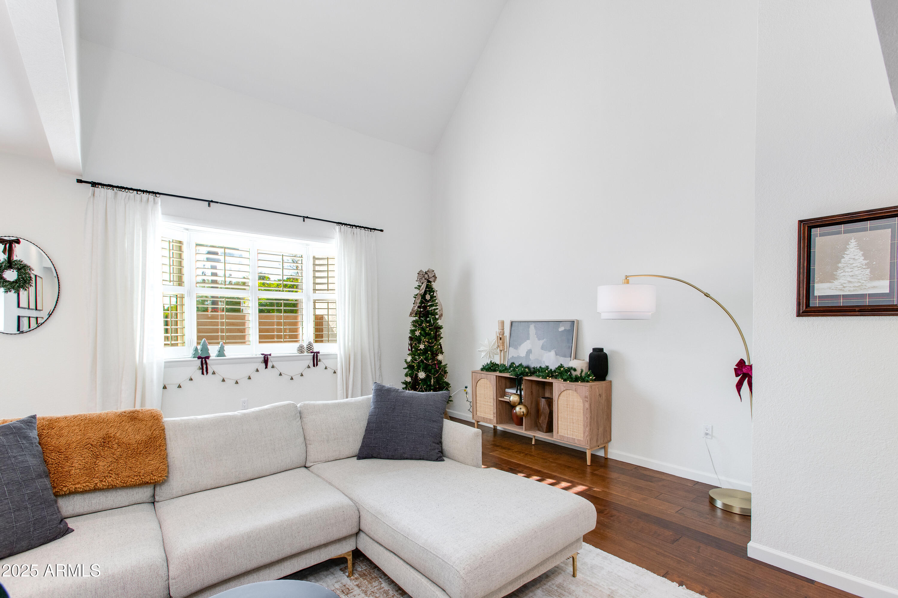 10 W GEORGIA Avenue 6