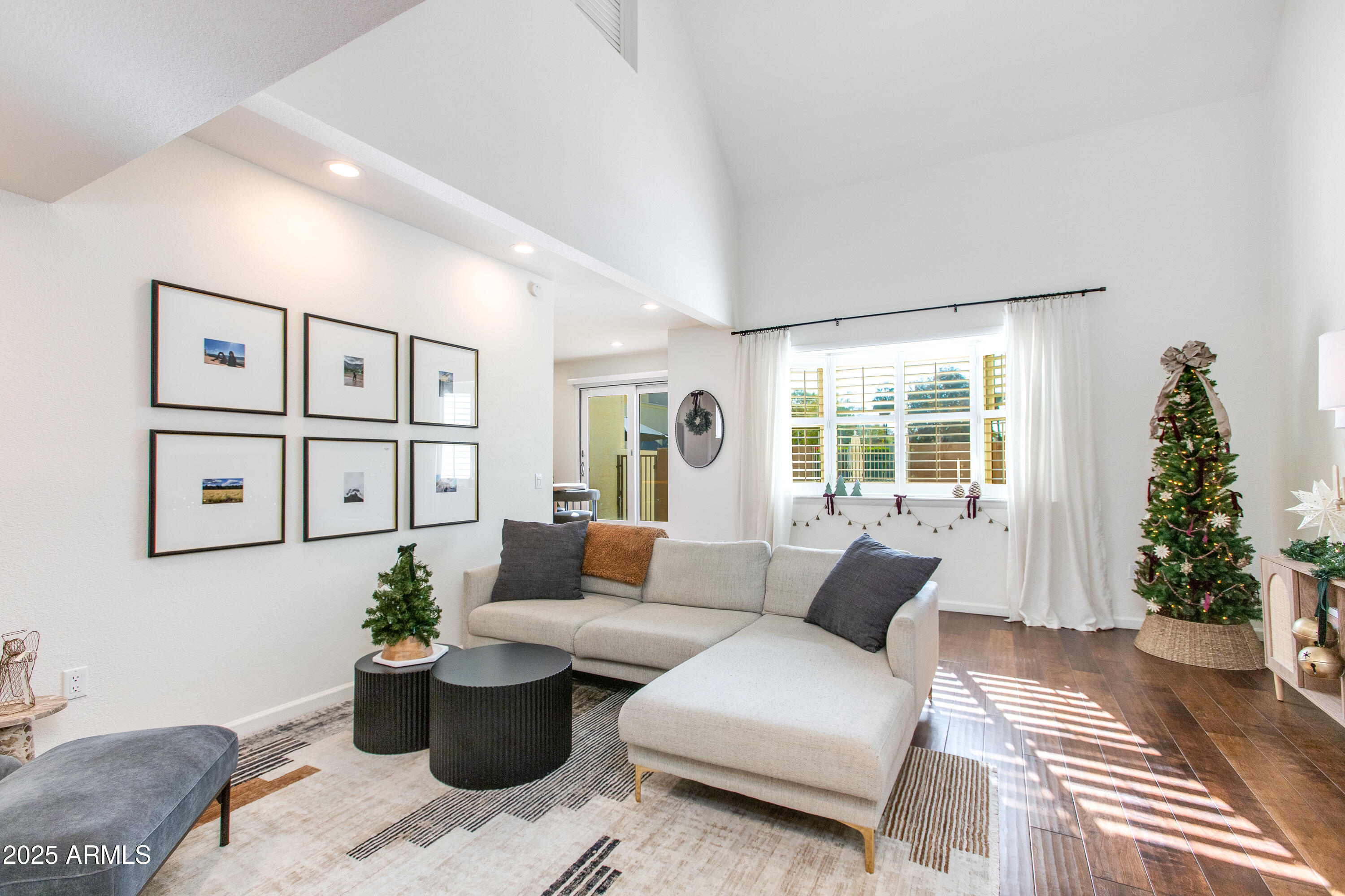 10 W GEORGIA Avenue 6