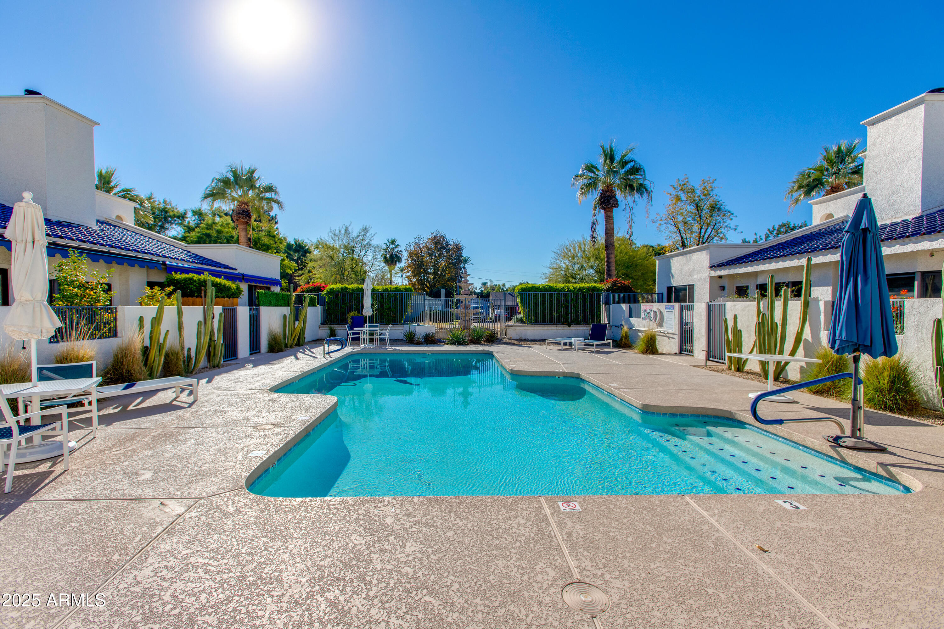 10 W GEORGIA Avenue 6