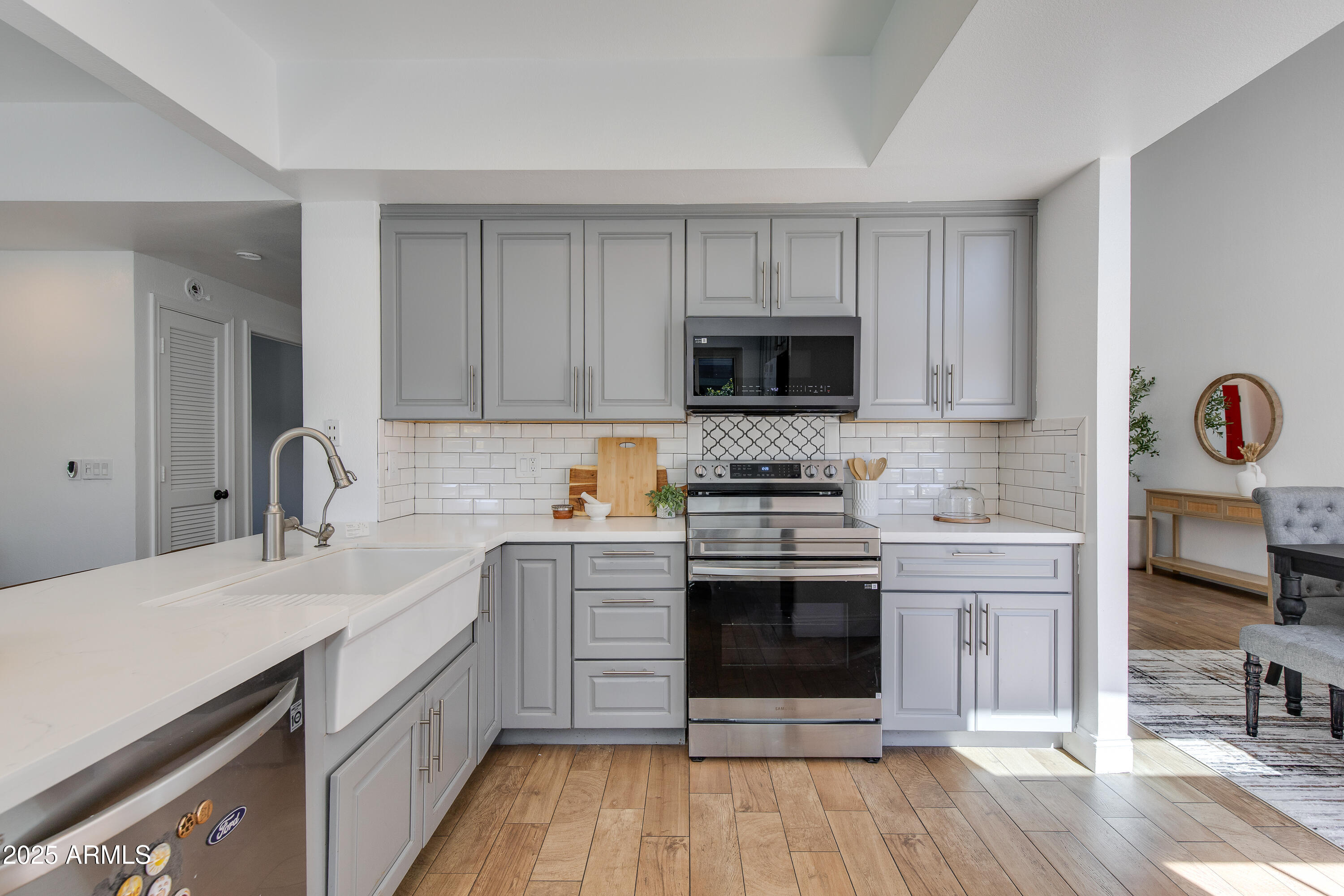 2119 E New Bedford Drive