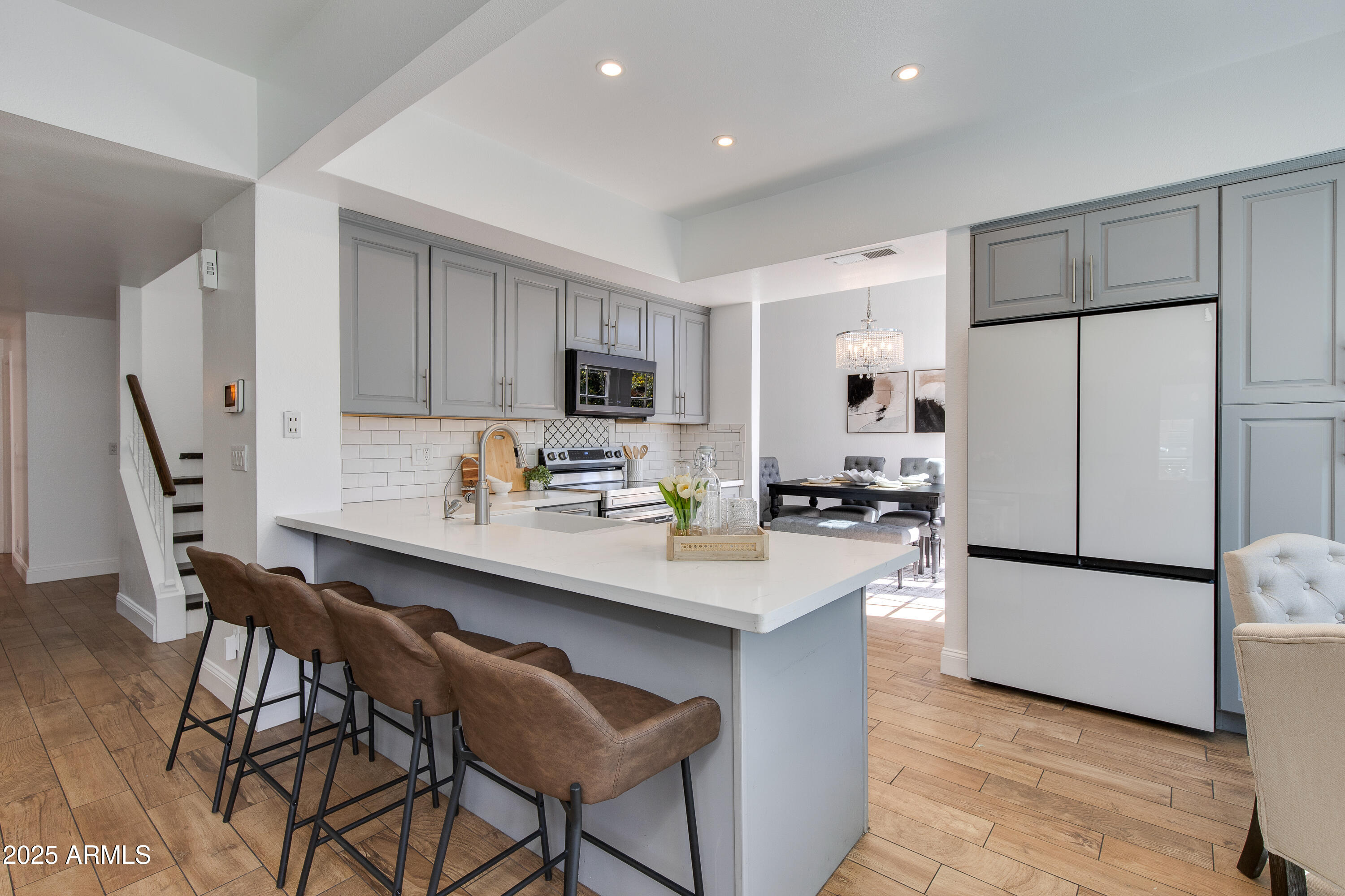 2119 E New Bedford Drive