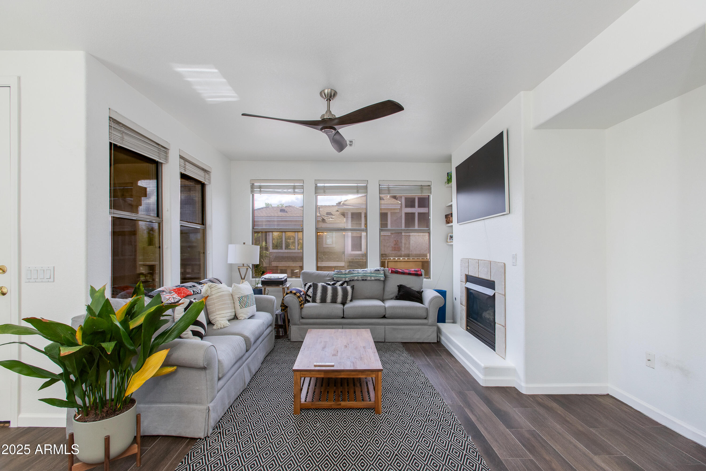 15221 N CLUBGATE Drive 2132