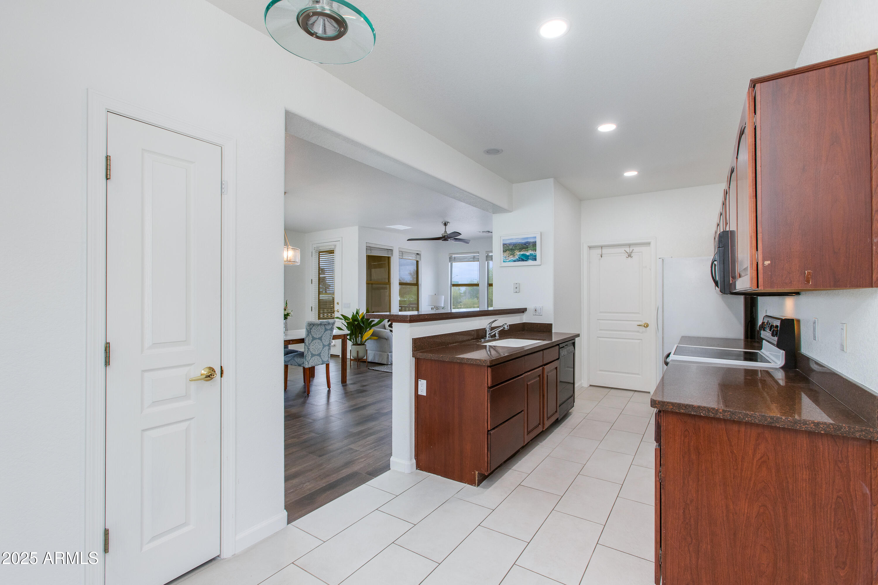 15221 N CLUBGATE Drive 2132