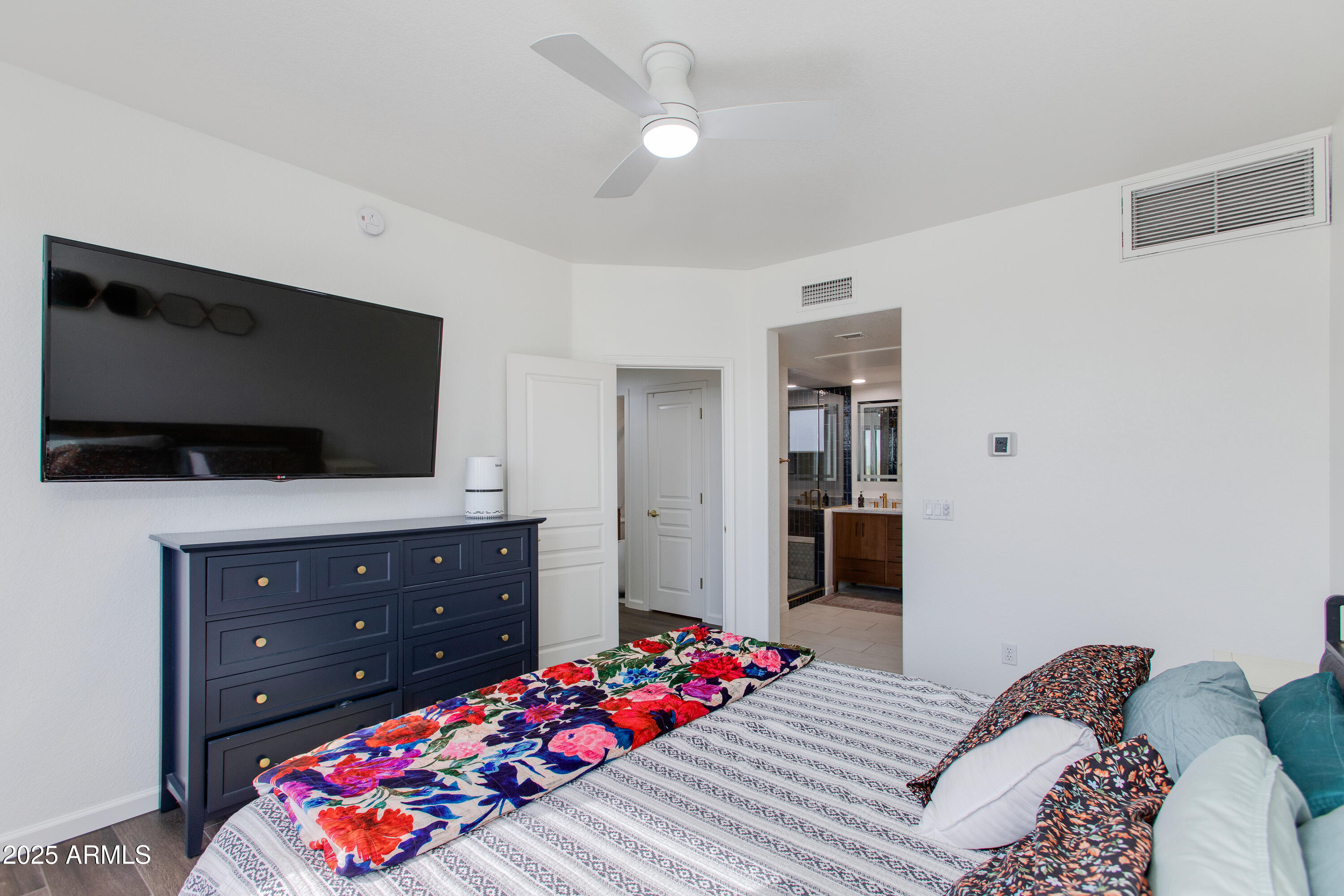 15221 N CLUBGATE Drive 2132