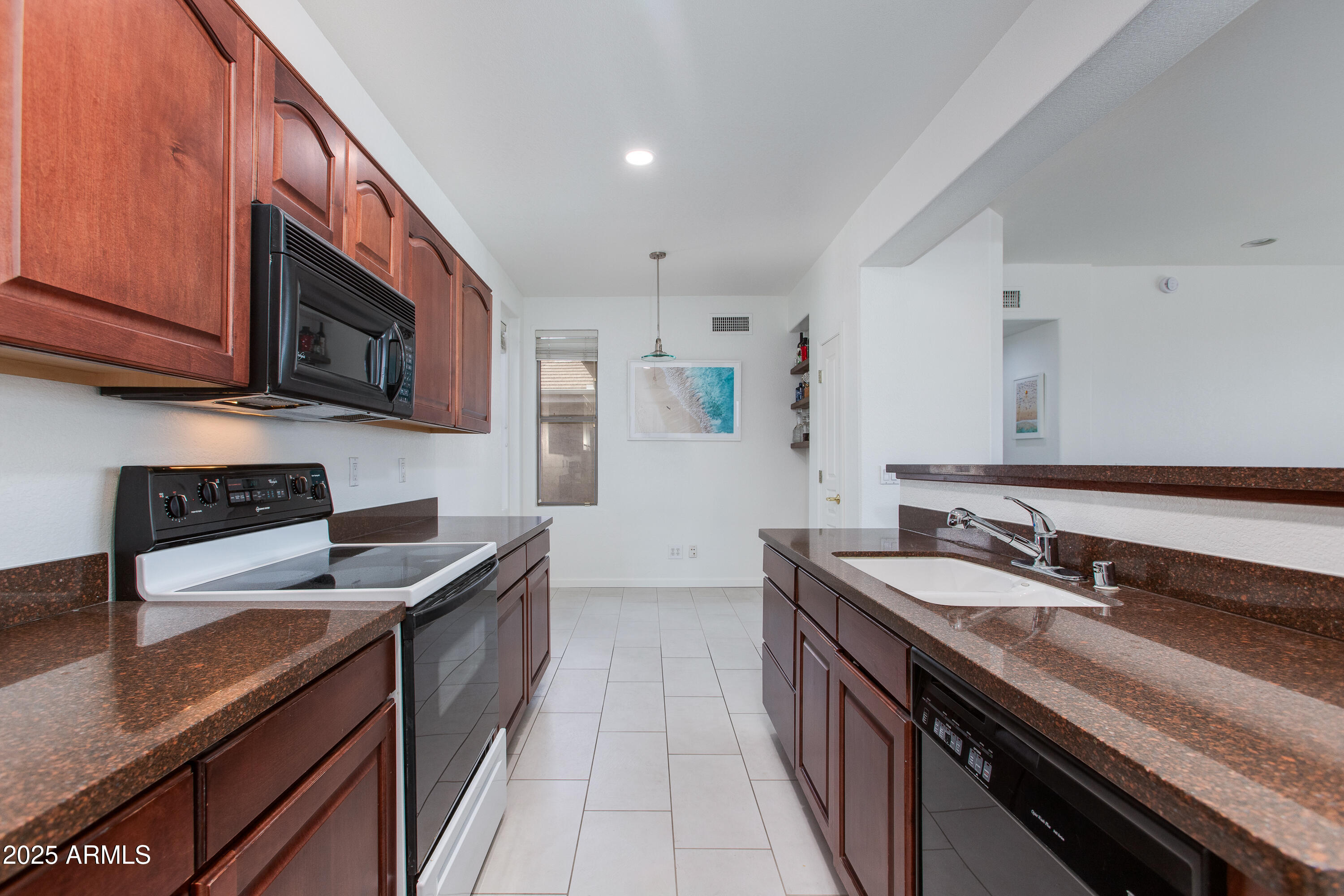 15221 N CLUBGATE Drive 2132