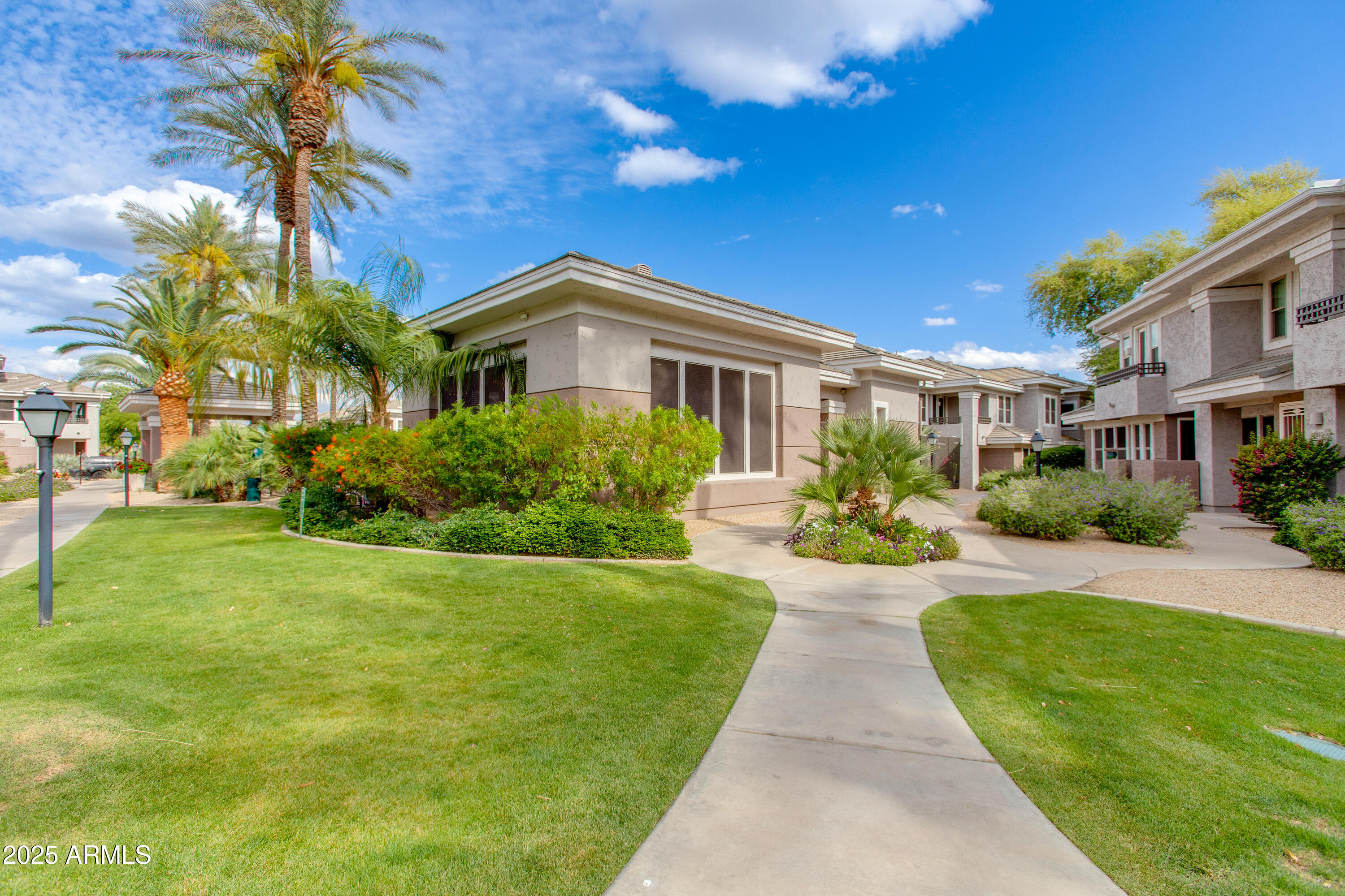 15221 N CLUBGATE Drive 2132