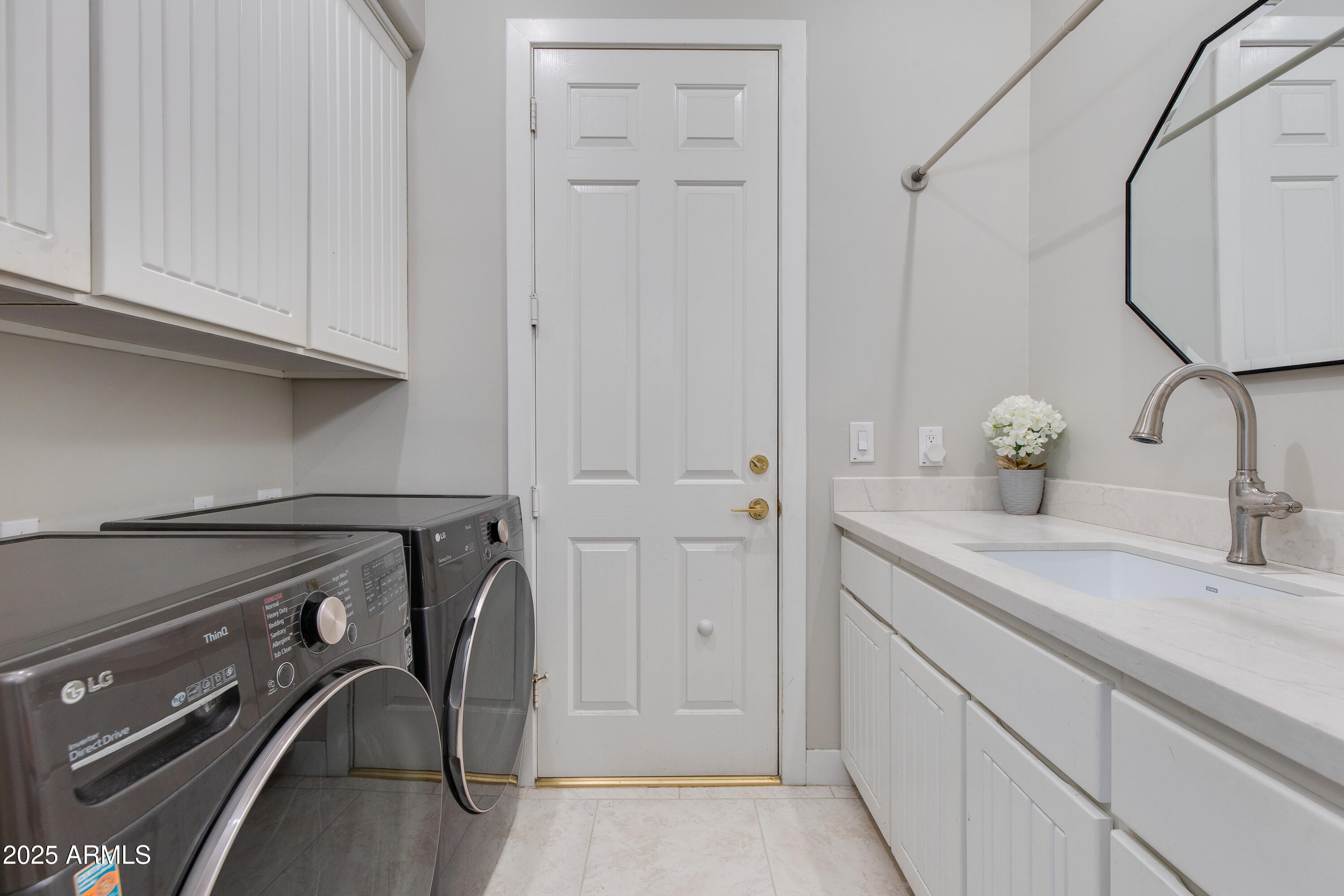 3130 E Squaw Peak Circle