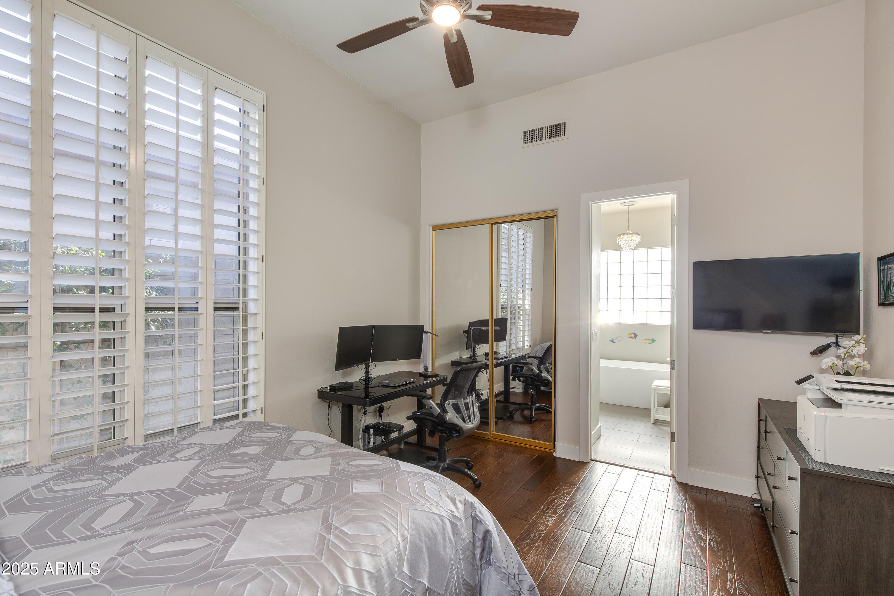 3130 E Squaw Peak Circle