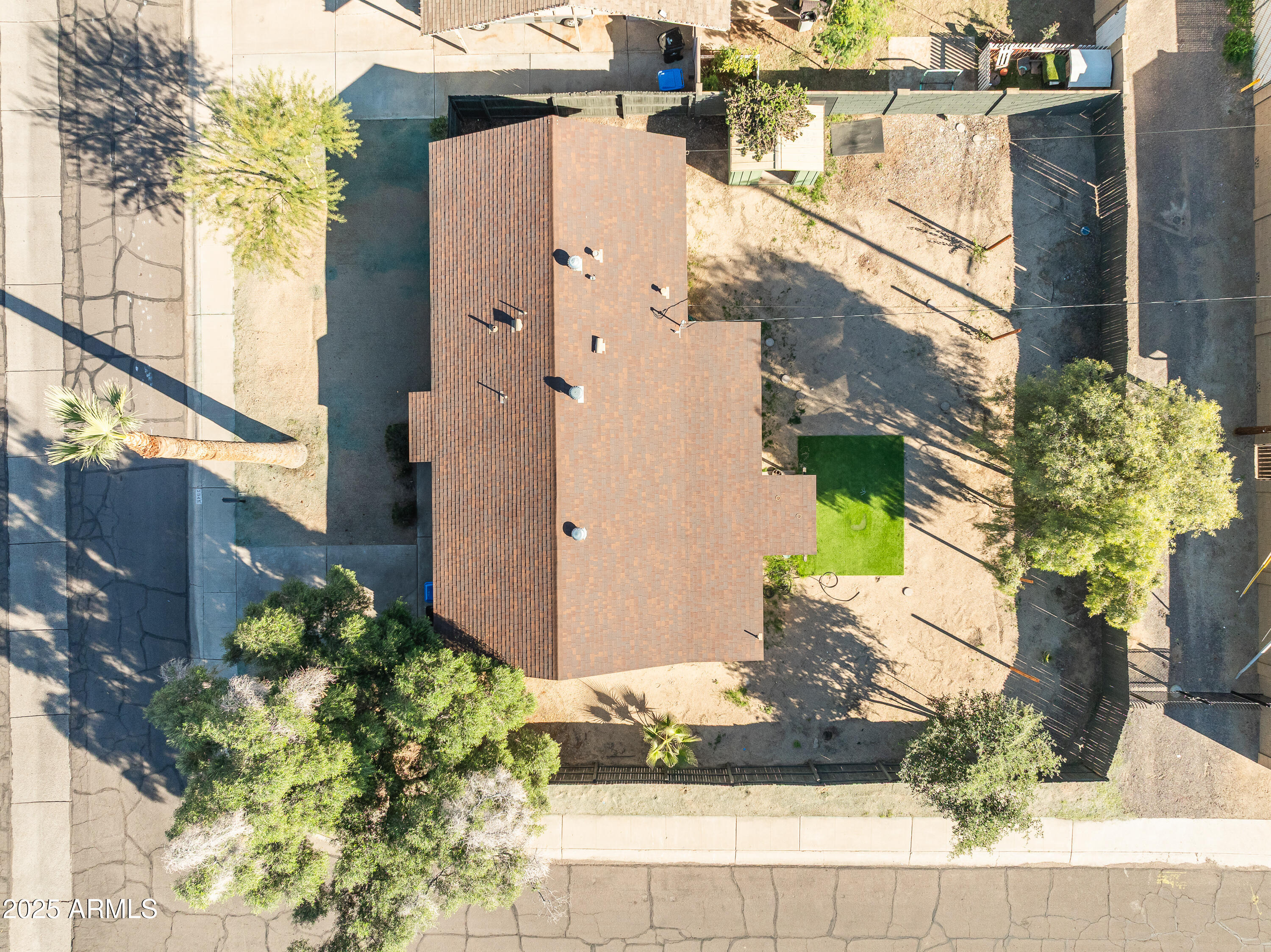 2045 W SUNNYSIDE Avenue