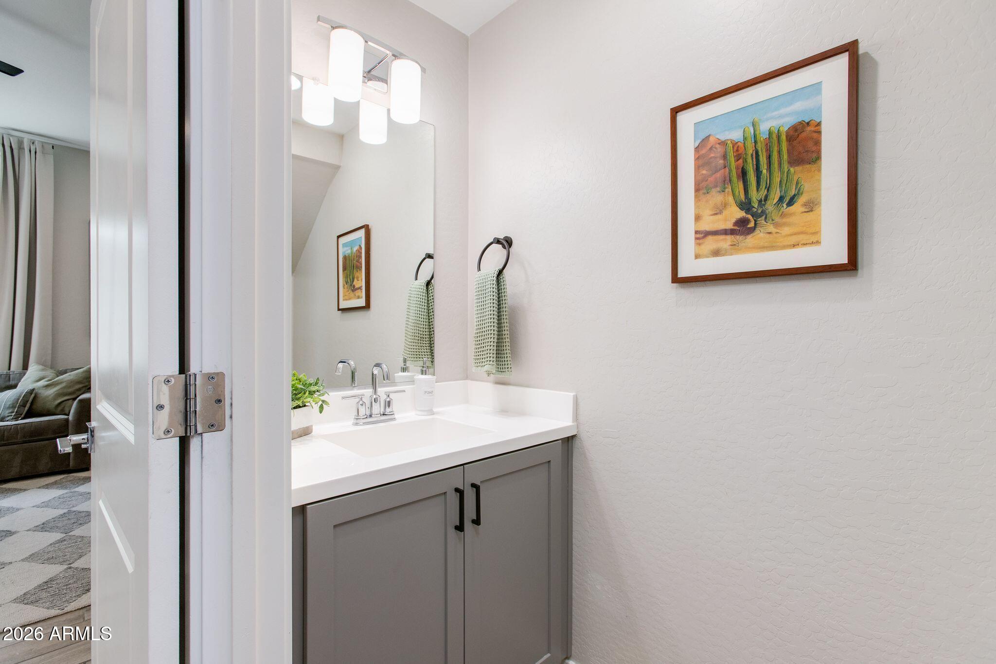 901 S SMITH Road 1063