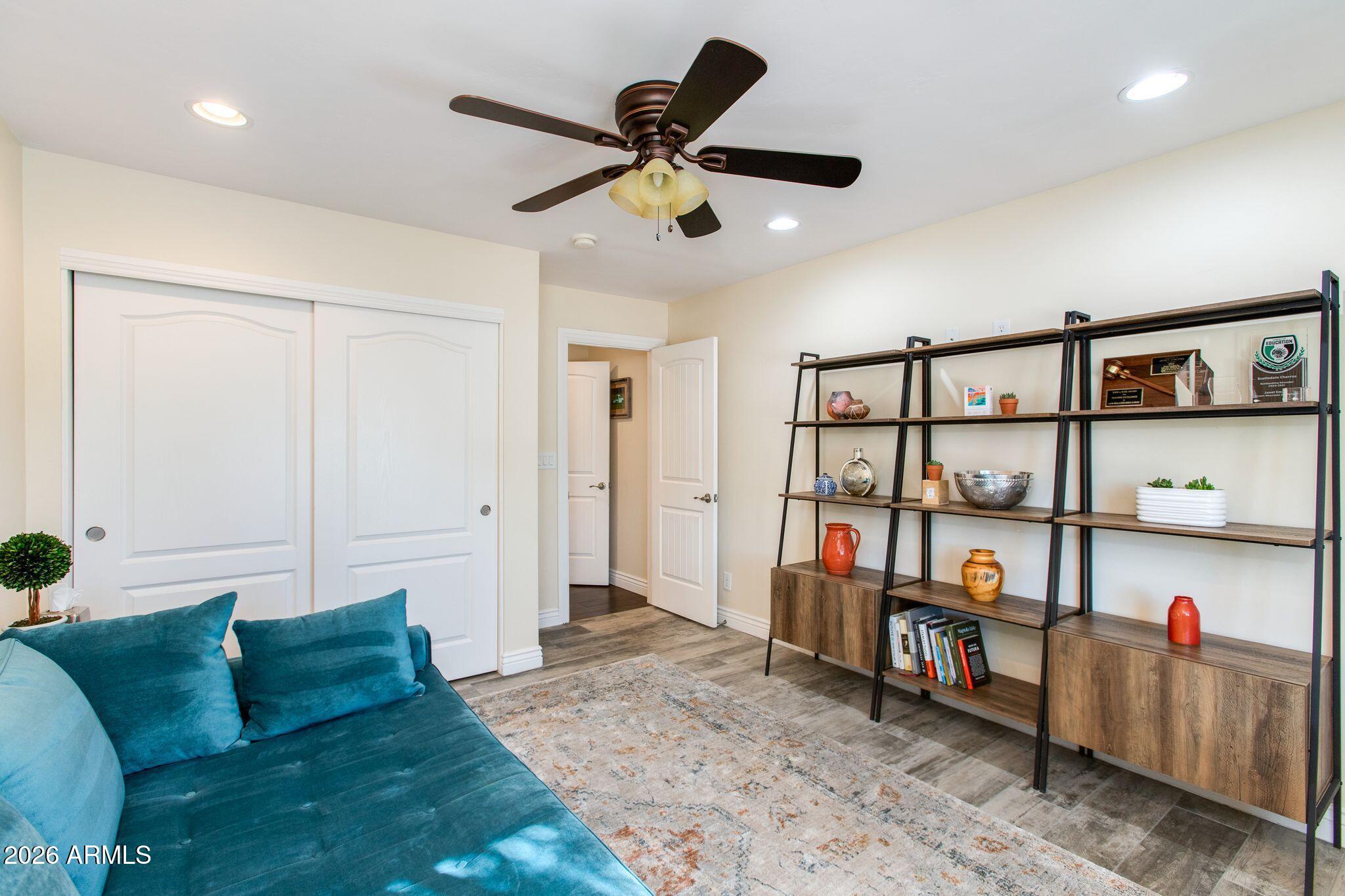 15952 E VENETIAN Lane