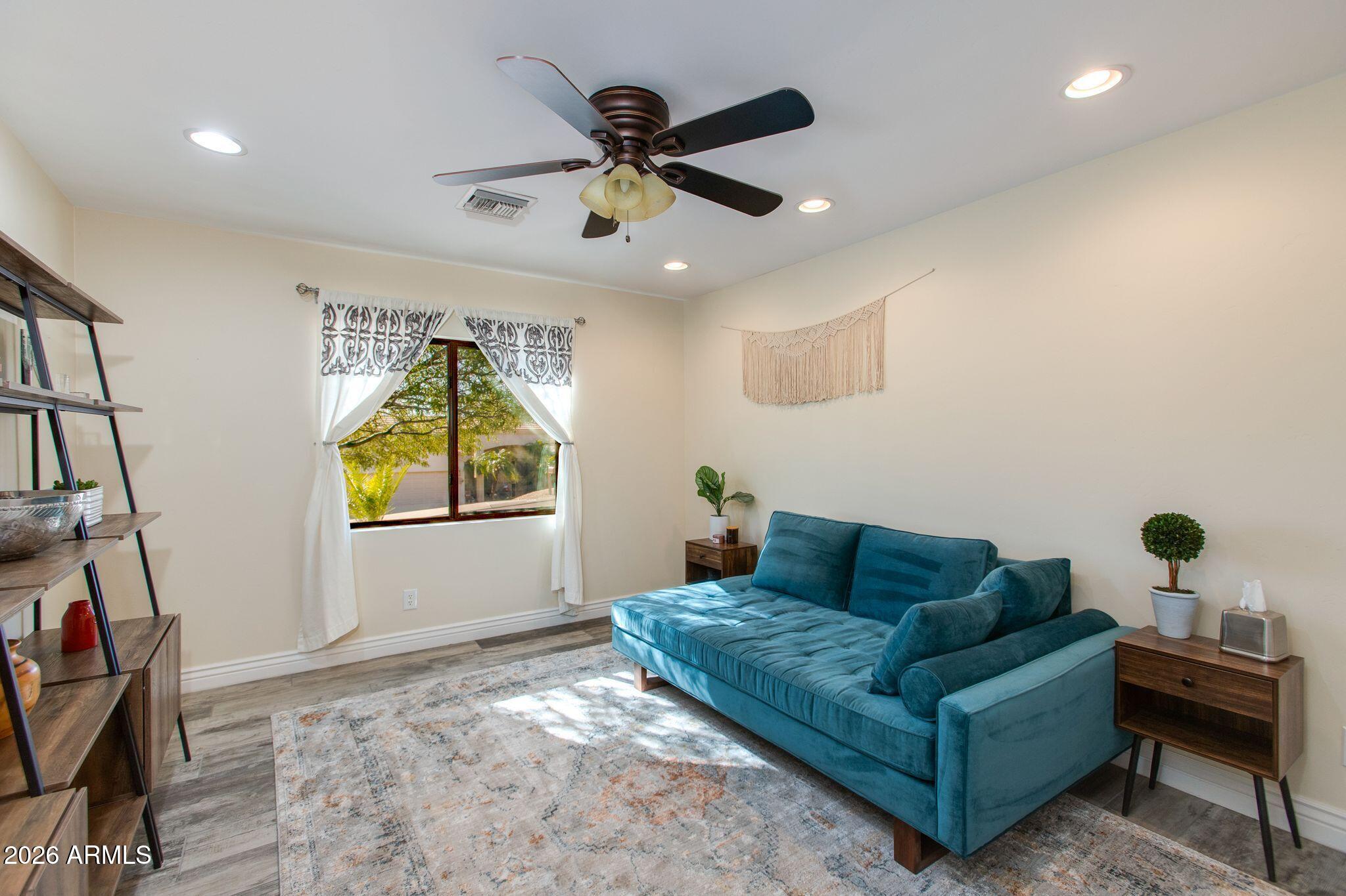 15952 E VENETIAN Lane