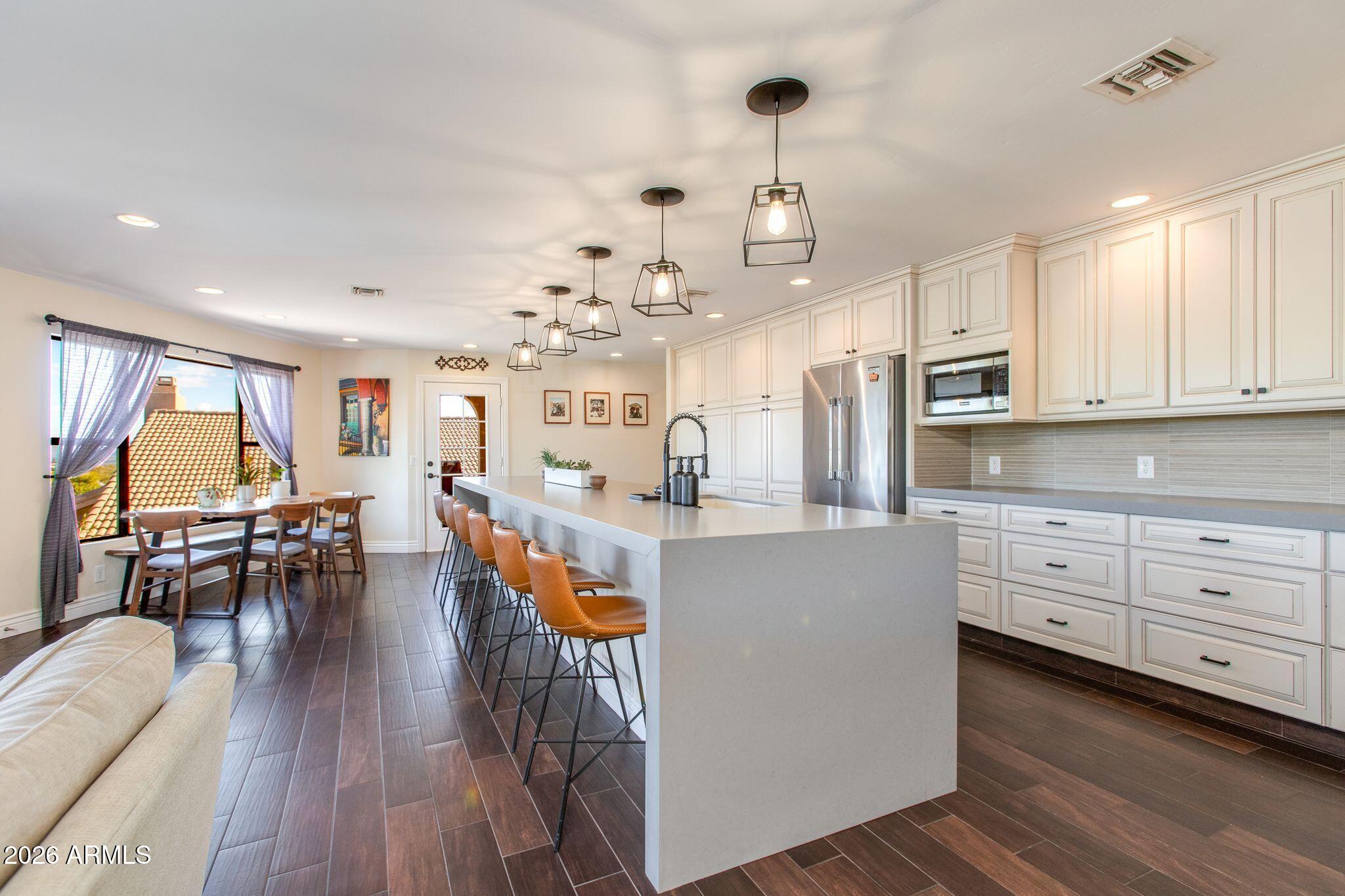 15952 E VENETIAN Lane